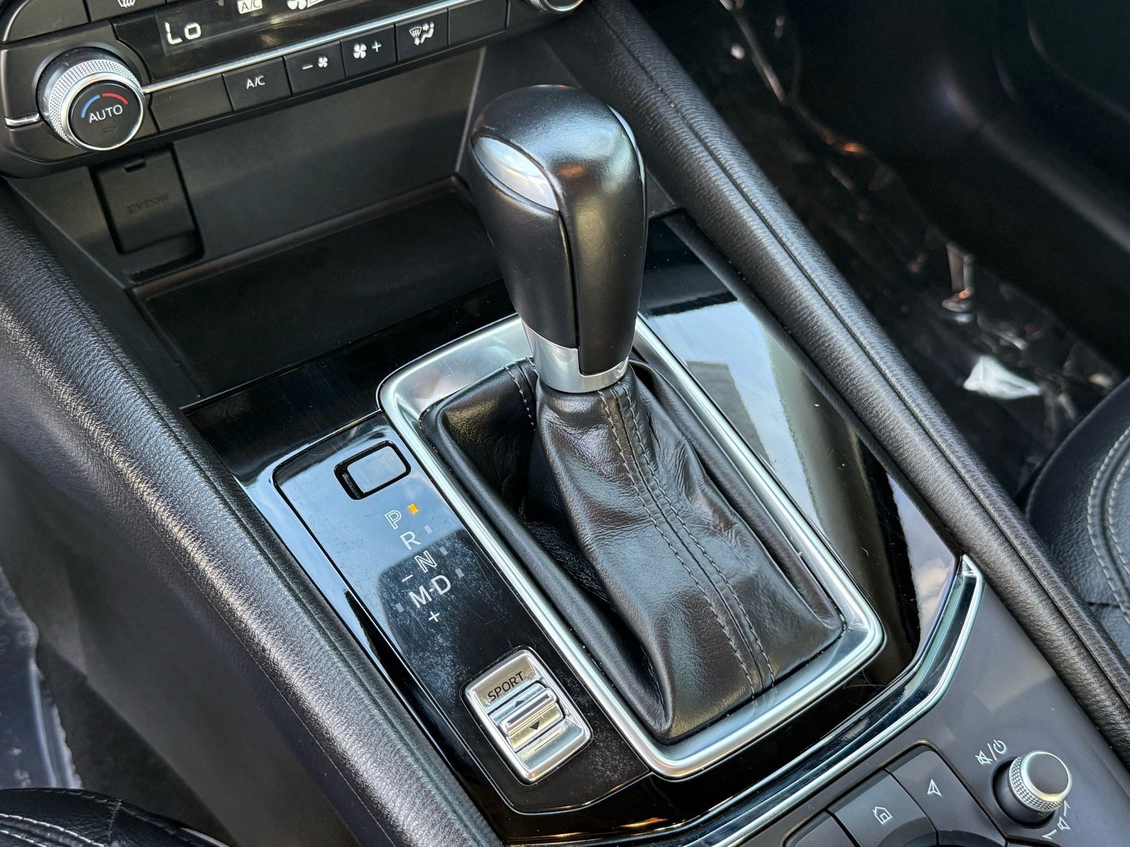 2025 Mazda CX-5 2.5 S Preferred Package — photo 24 thumbnail