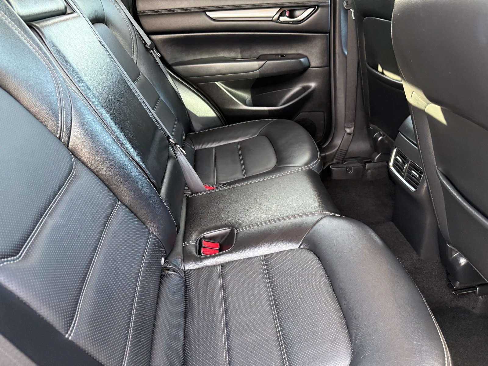 2025 Mazda CX-5 2.5 S Preferred Package — photo 28 thumbnail