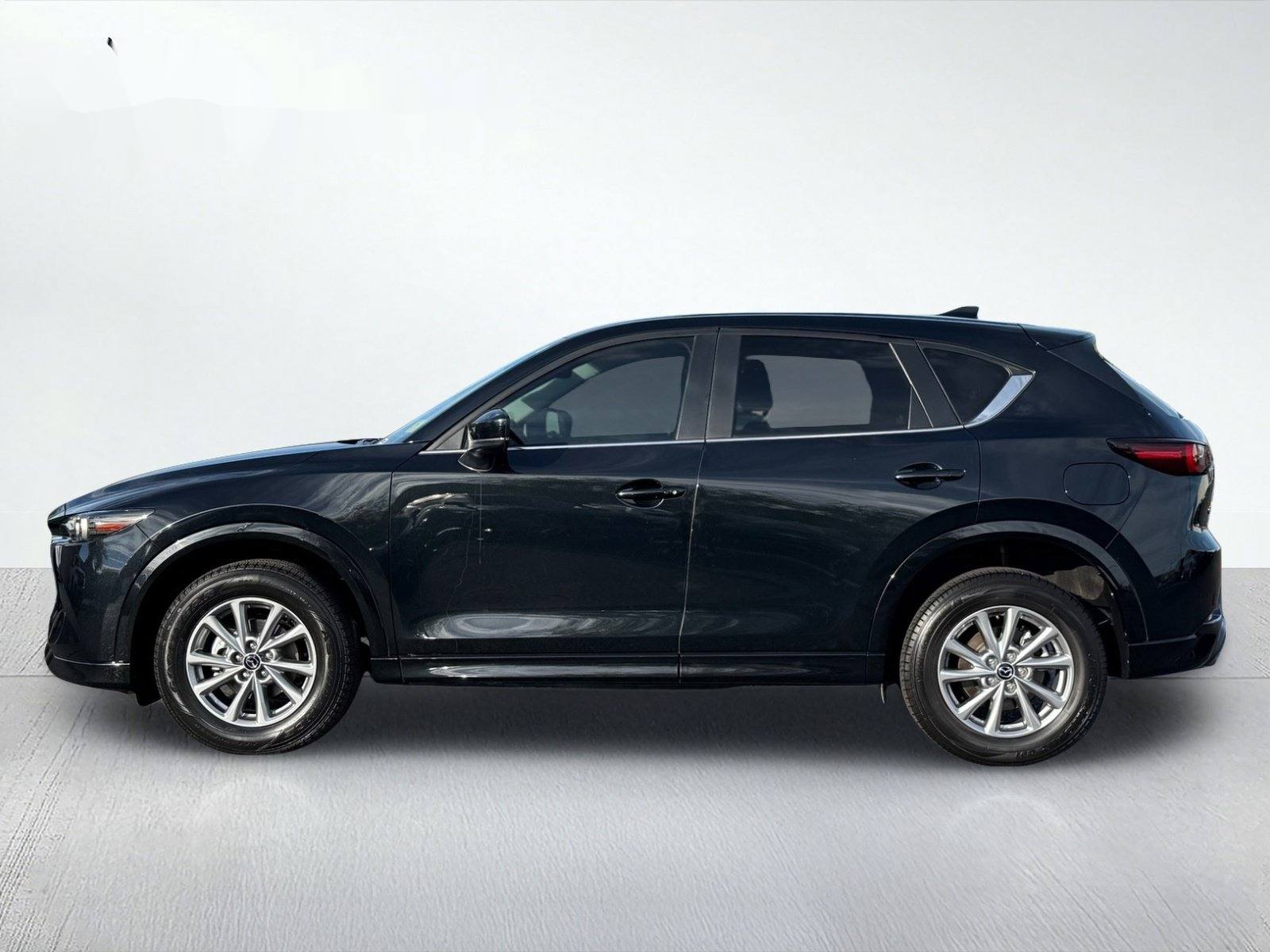 2025 Mazda CX-5 2.5 S Preferred Package — photo 3 thumbnail