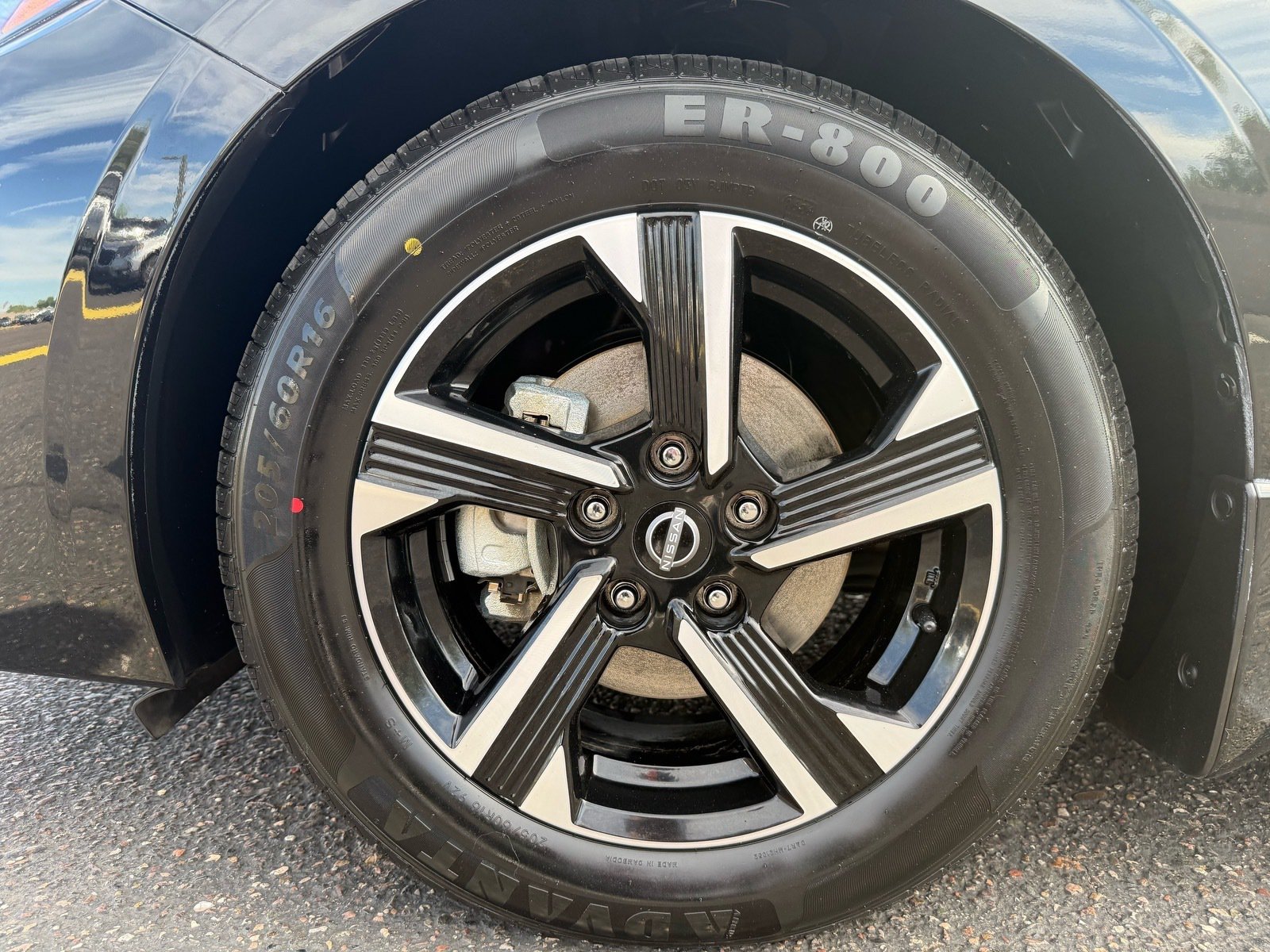 2025 Nissan Sentra SV — photo 10 thumbnail