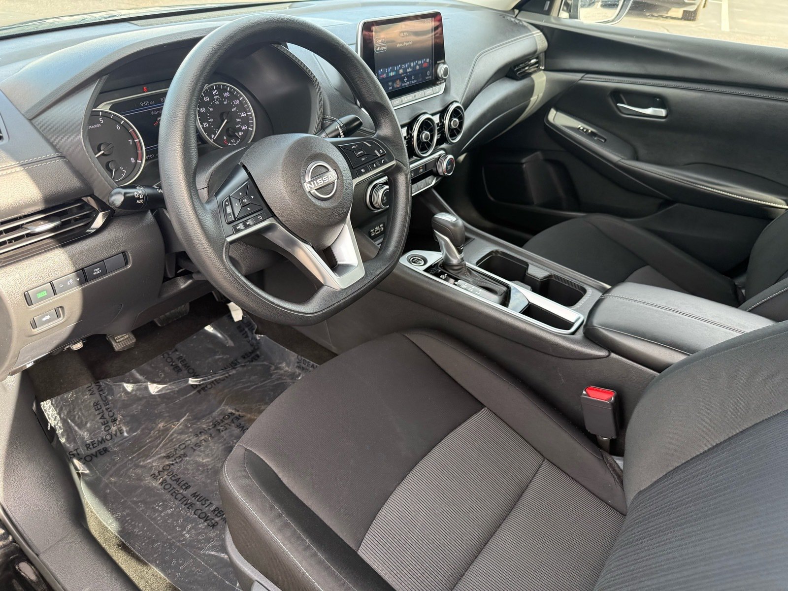 2025 Nissan Sentra SV — photo 11 thumbnail