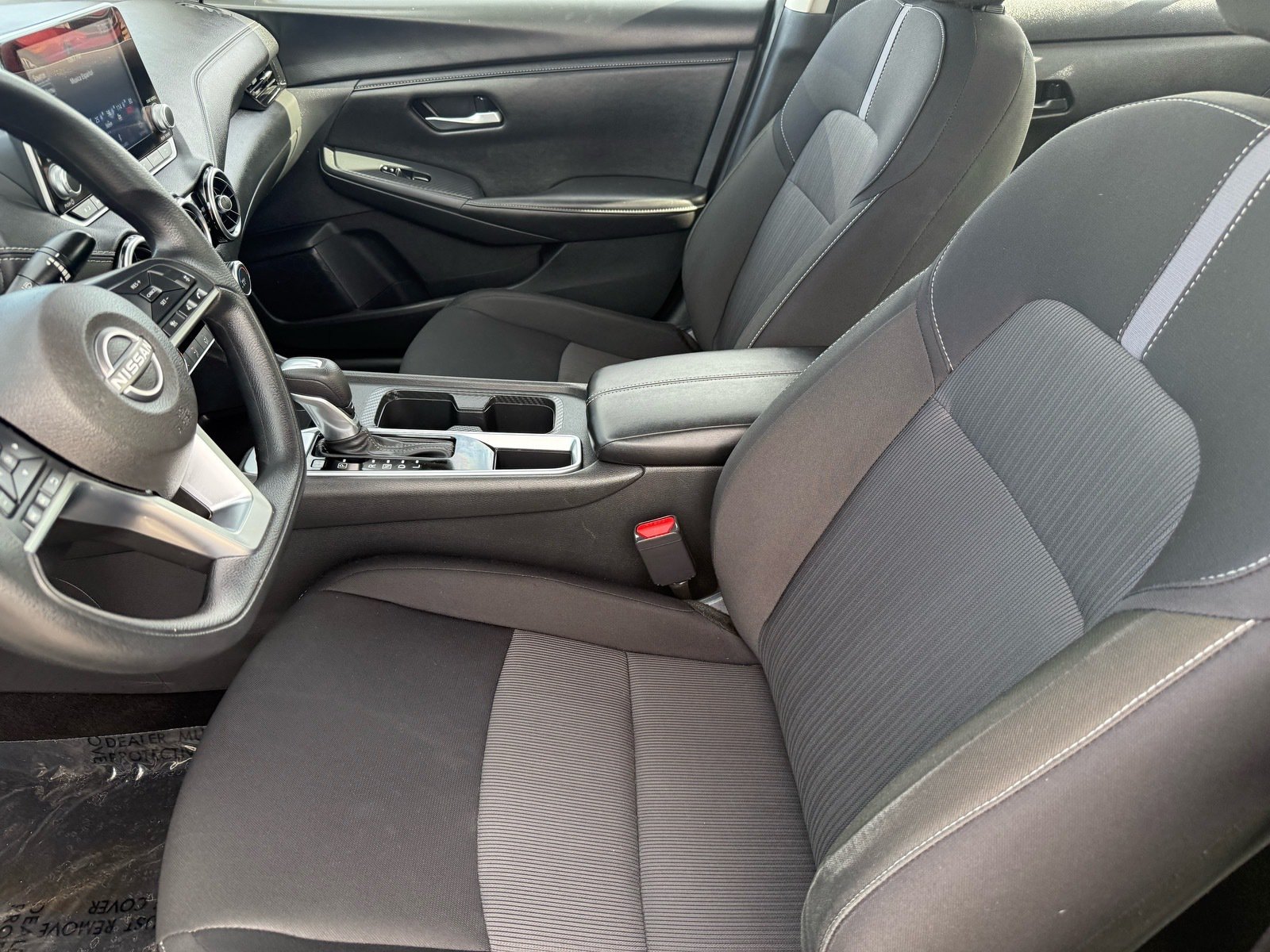 2025 Nissan Sentra SV — photo 12 thumbnail