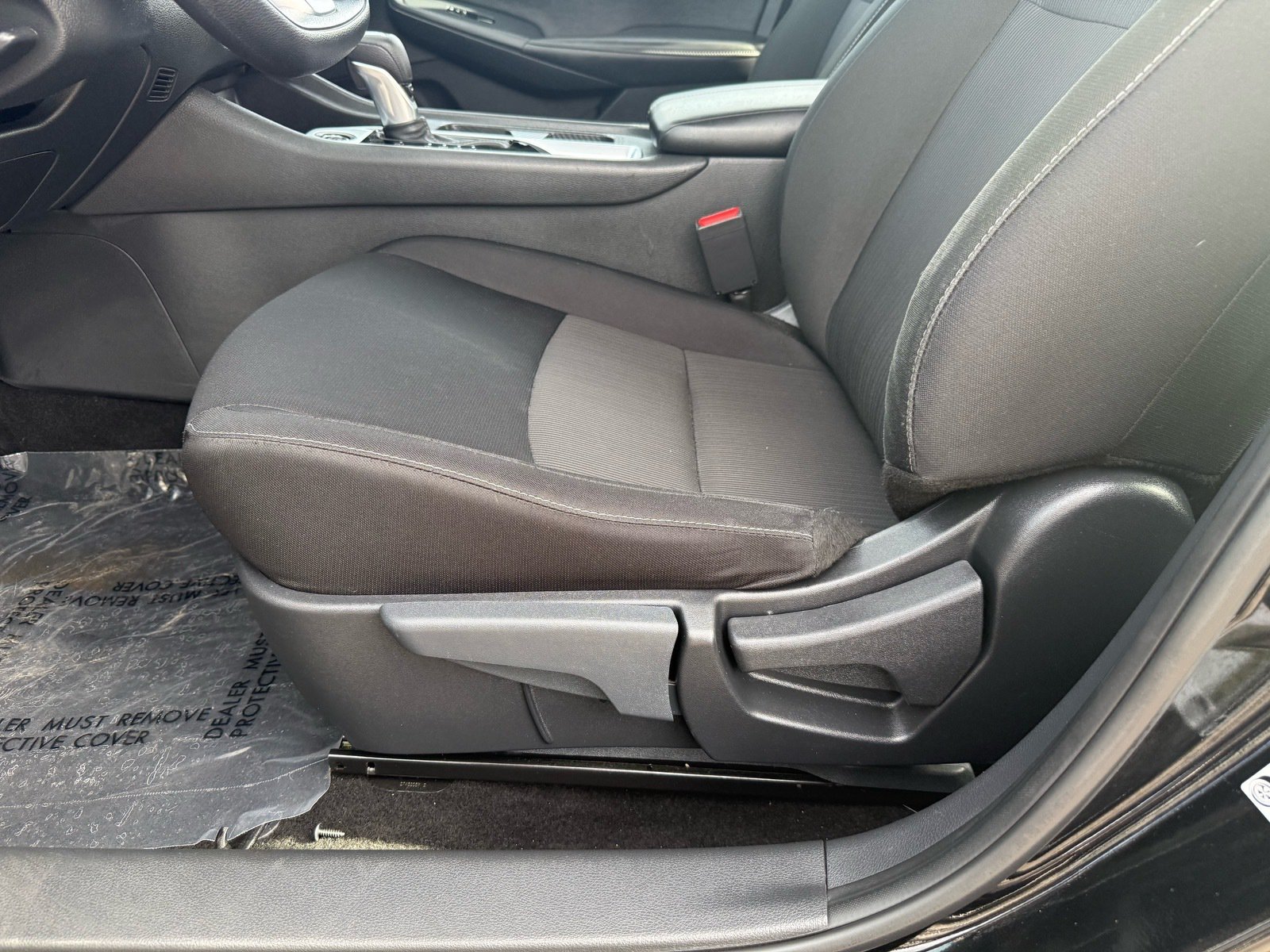 2025 Nissan Sentra SV — photo 13 thumbnail