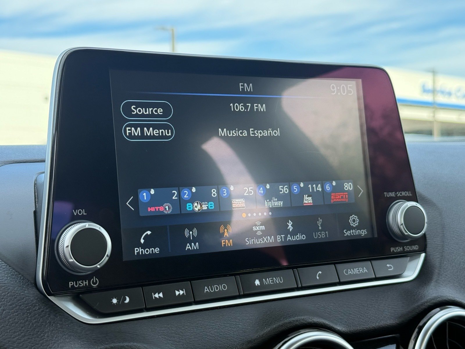 2025 Nissan Sentra SV — photo 20 thumbnail