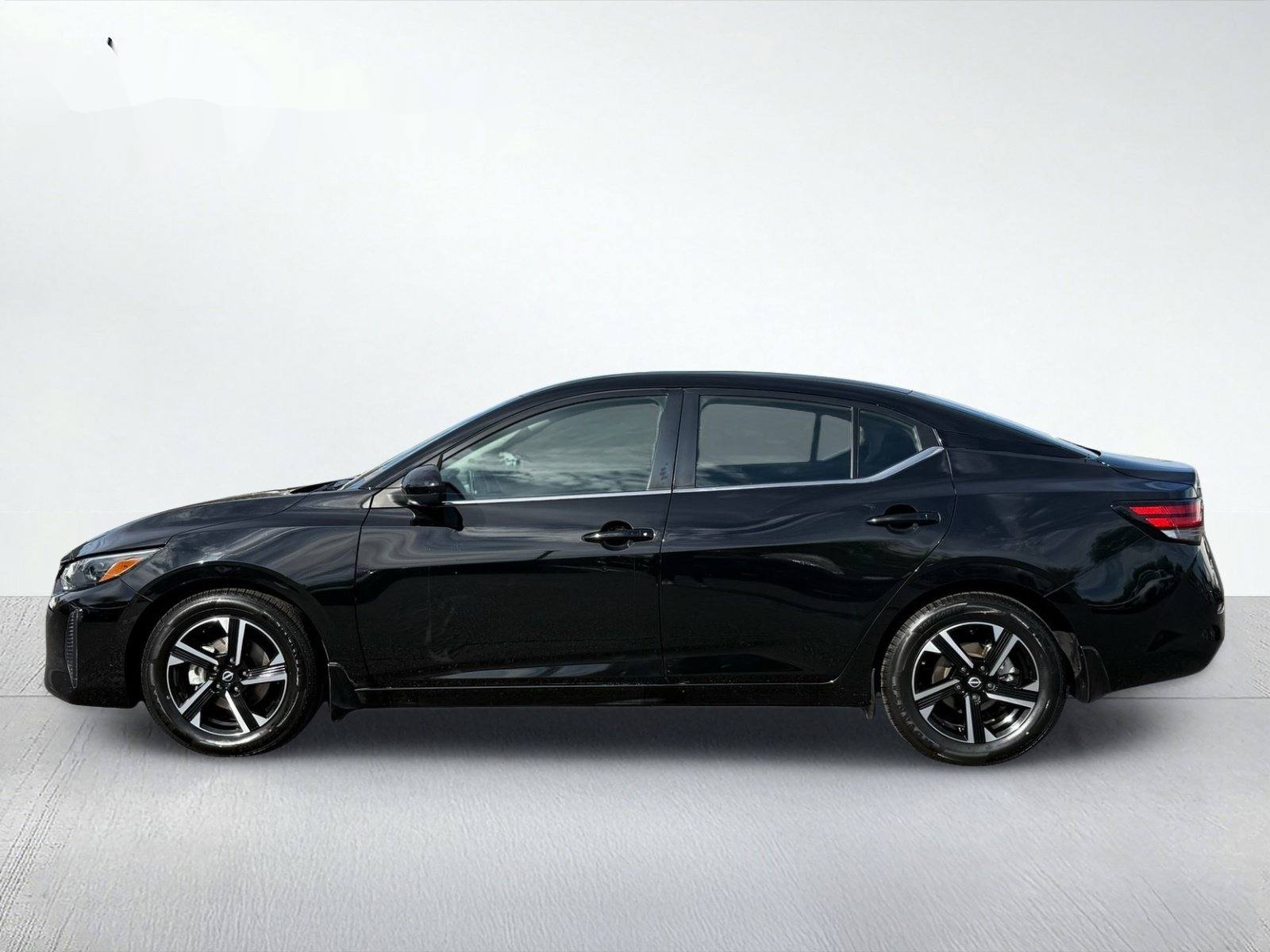 2025 Nissan Sentra SV — photo 3 thumbnail