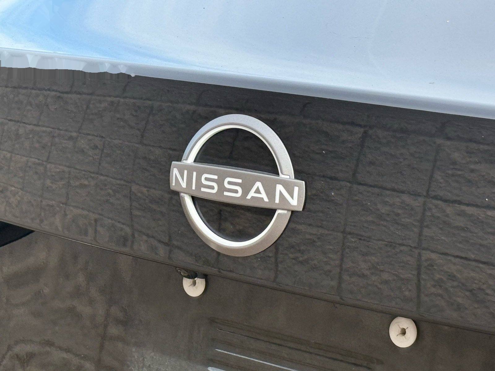 2025 Nissan Sentra SV — photo 10 thumbnail