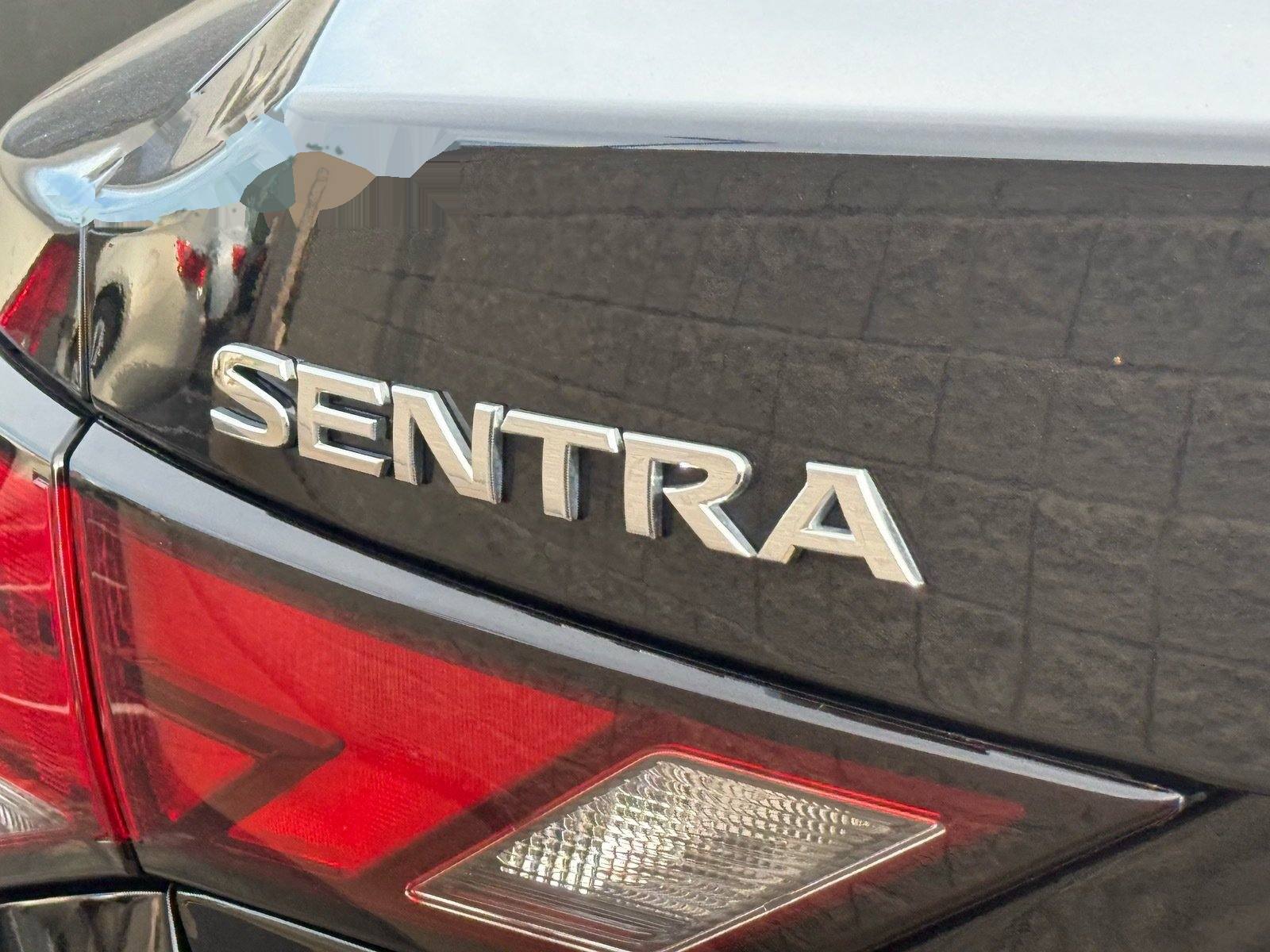 2025 Nissan Sentra SV — photo 11 thumbnail