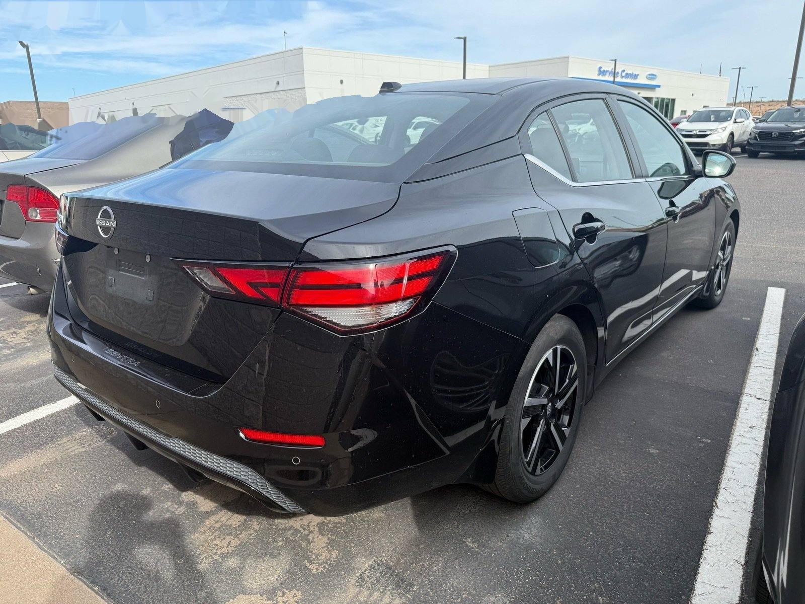 2025 Nissan Sentra SV — photo 3 thumbnail
