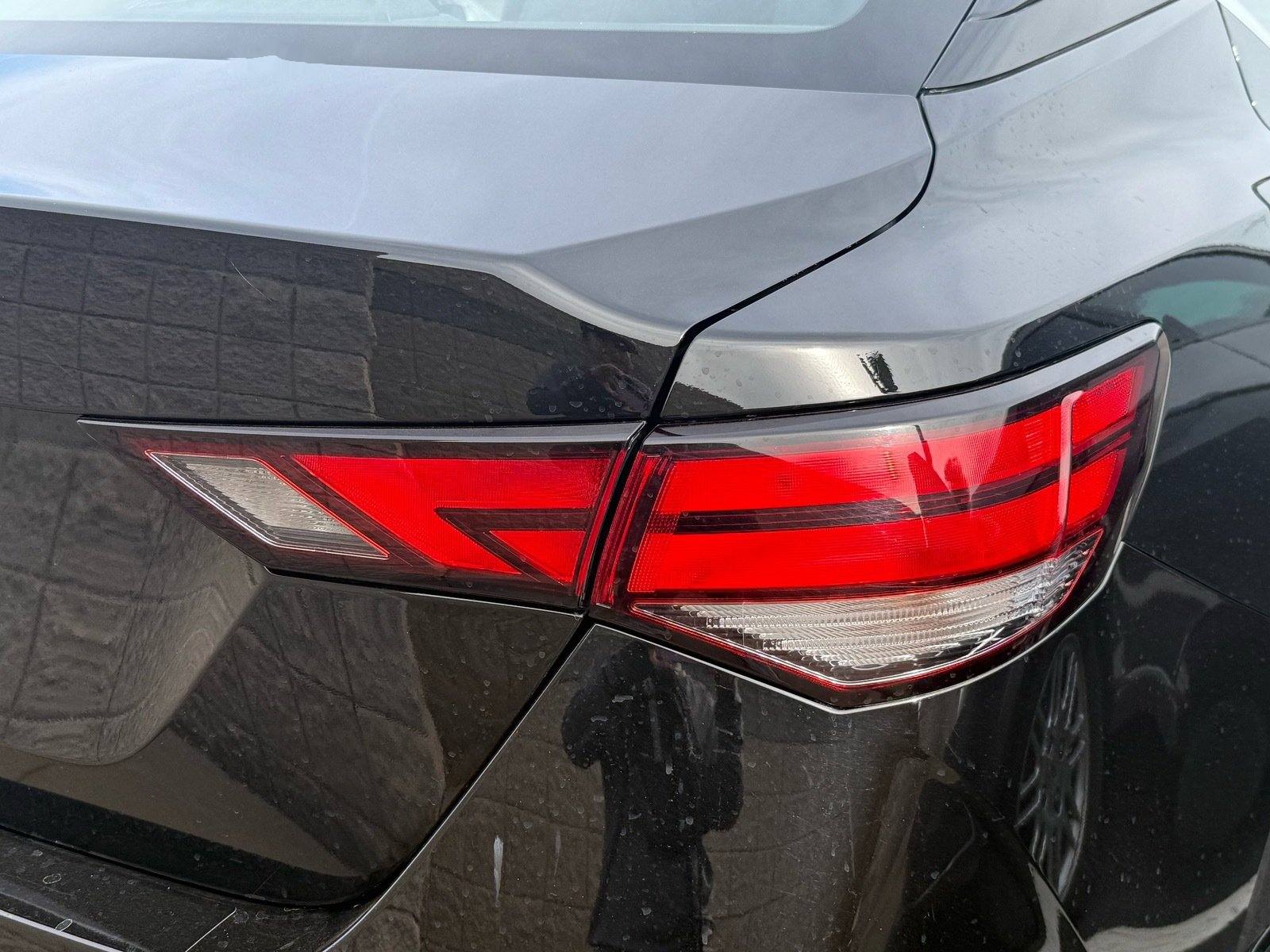 2025 Nissan Sentra SV — photo 9 thumbnail