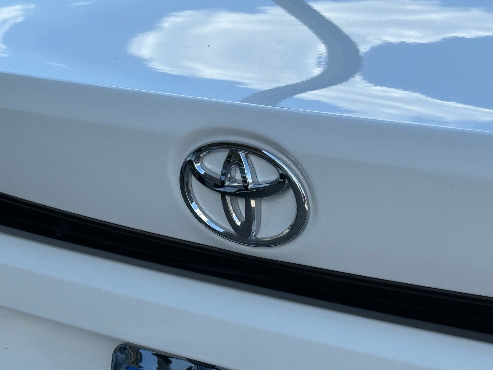 2026 Toyota Corolla LE — photo 11 thumbnail
