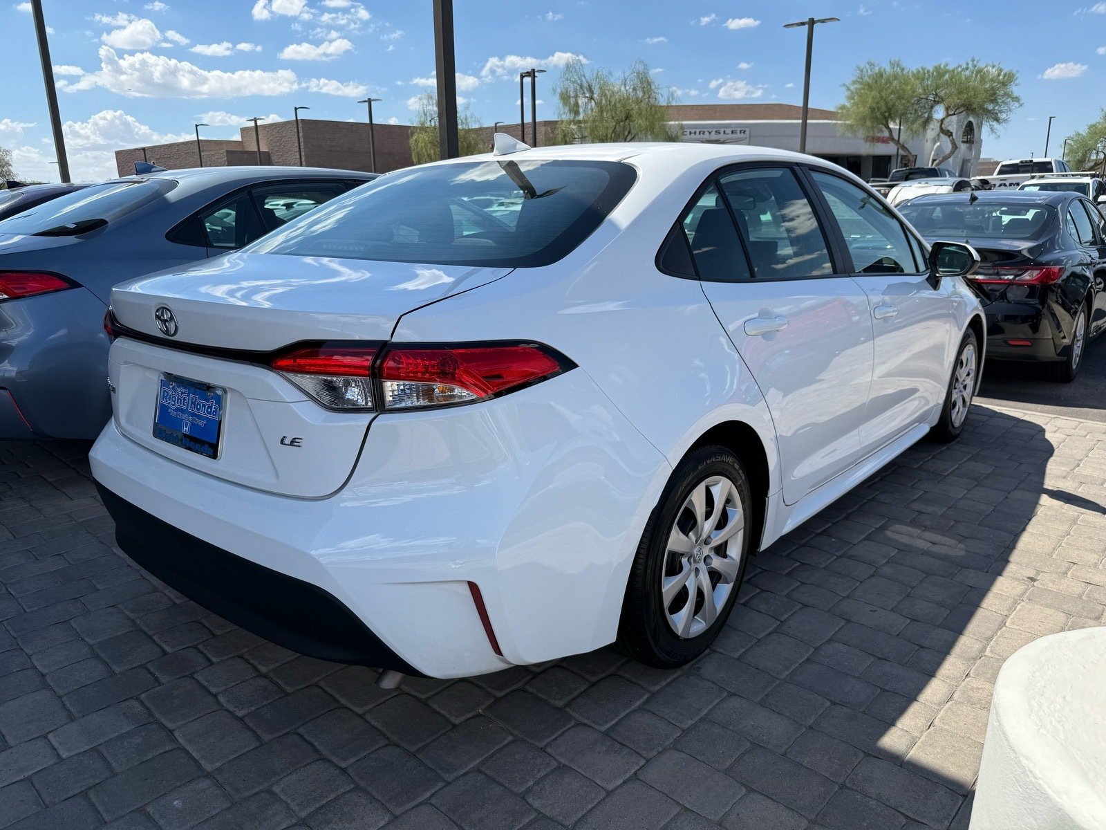 2026 Toyota Corolla LE — photo 4 thumbnail