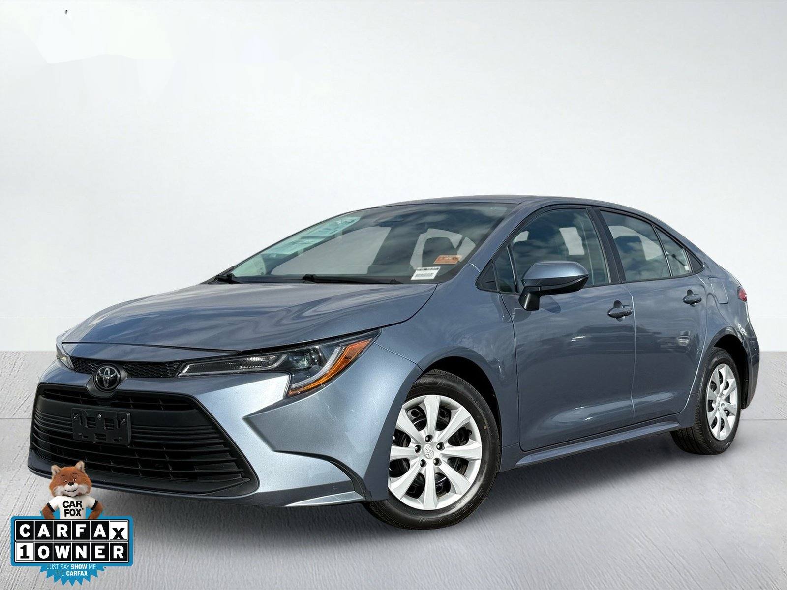 2024 Toyota Corolla LE — photo 1