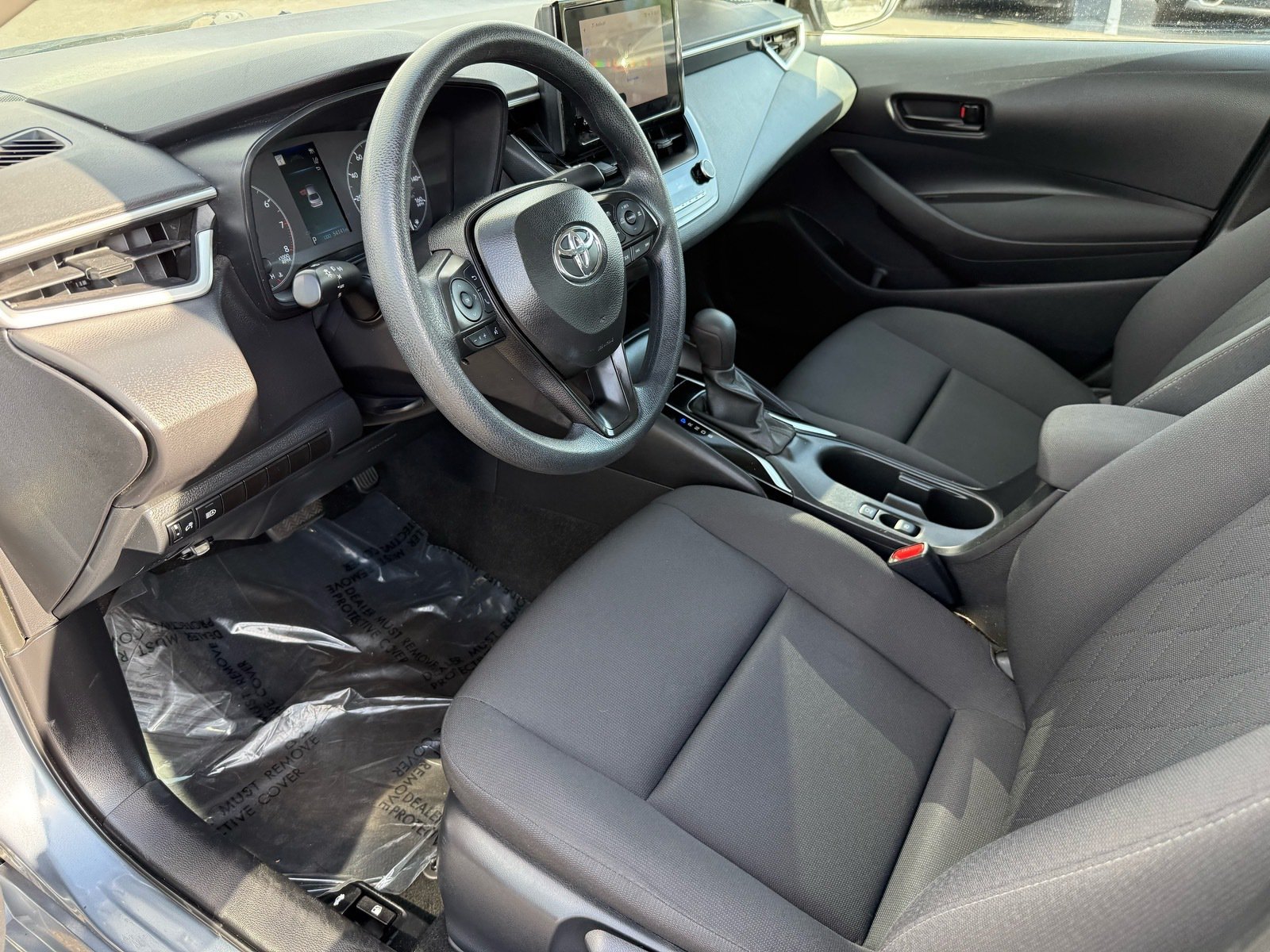 2024 Toyota Corolla LE — photo 11 thumbnail