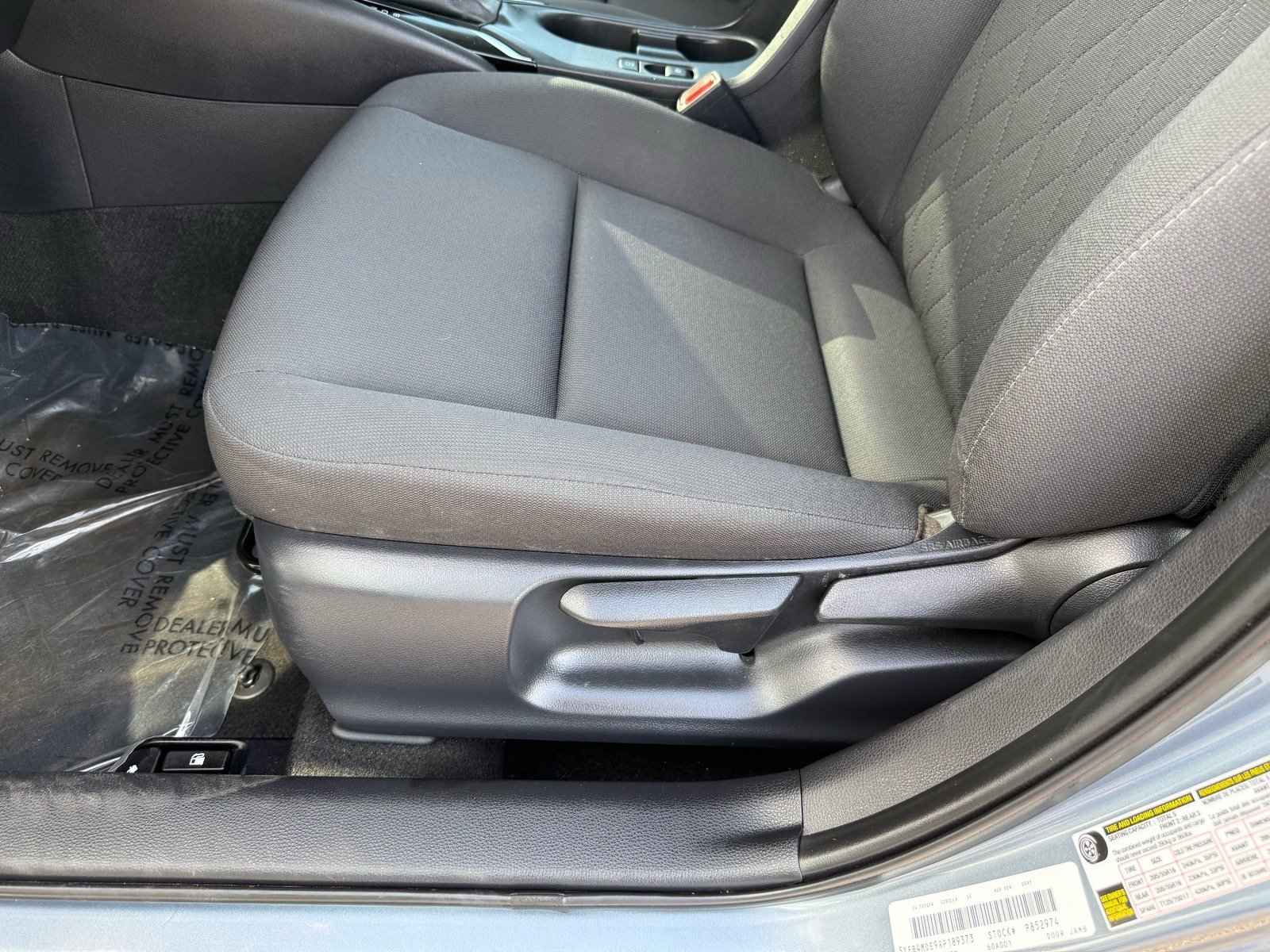 2024 Toyota Corolla LE — photo 13 thumbnail
