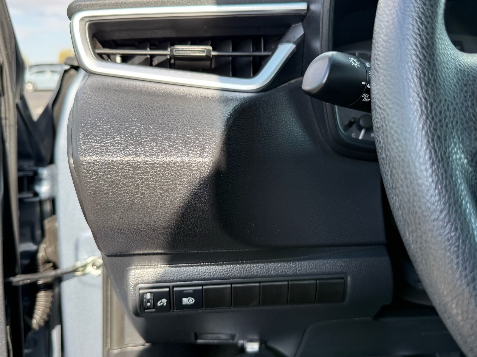 2024 Toyota Corolla LE — photo 14 thumbnail