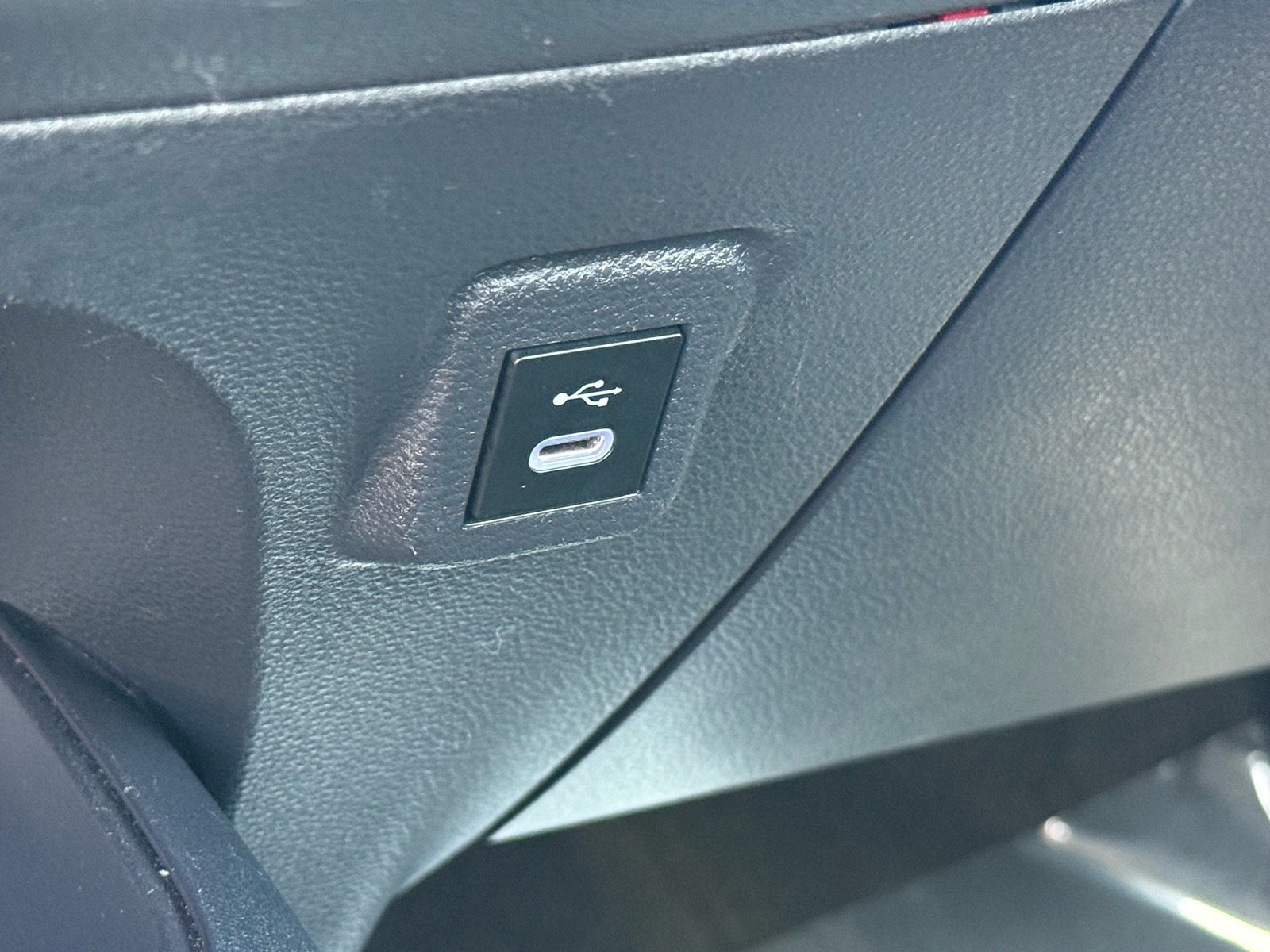 2024 Toyota Corolla LE — photo 23 thumbnail