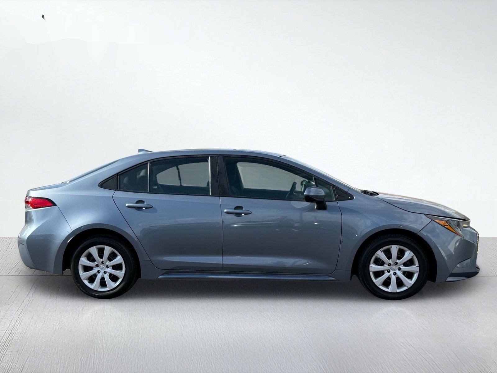 2024 Toyota Corolla LE — photo 8 thumbnail