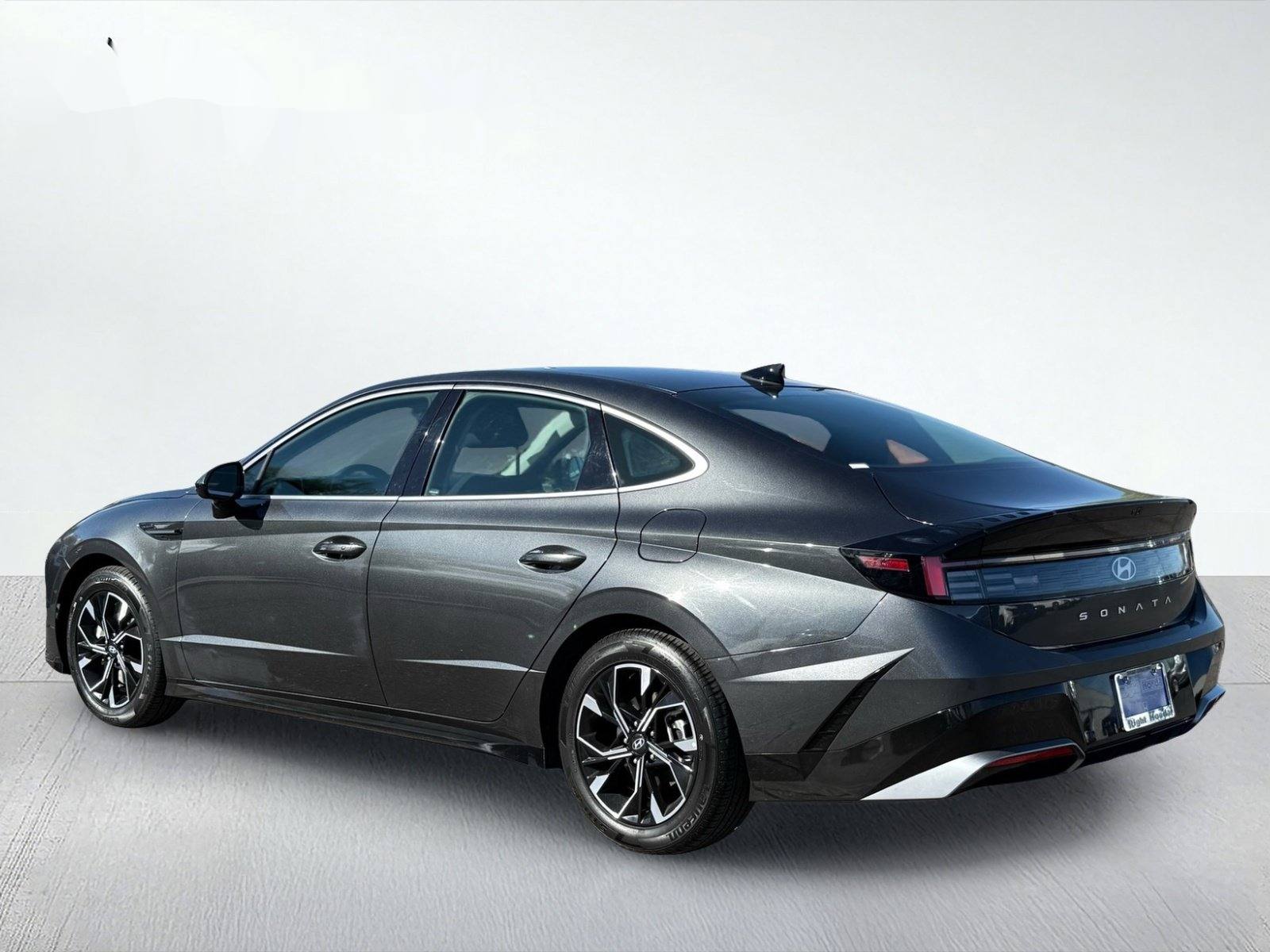 2025 Hyundai Sonata SEL — photo 4 thumbnail