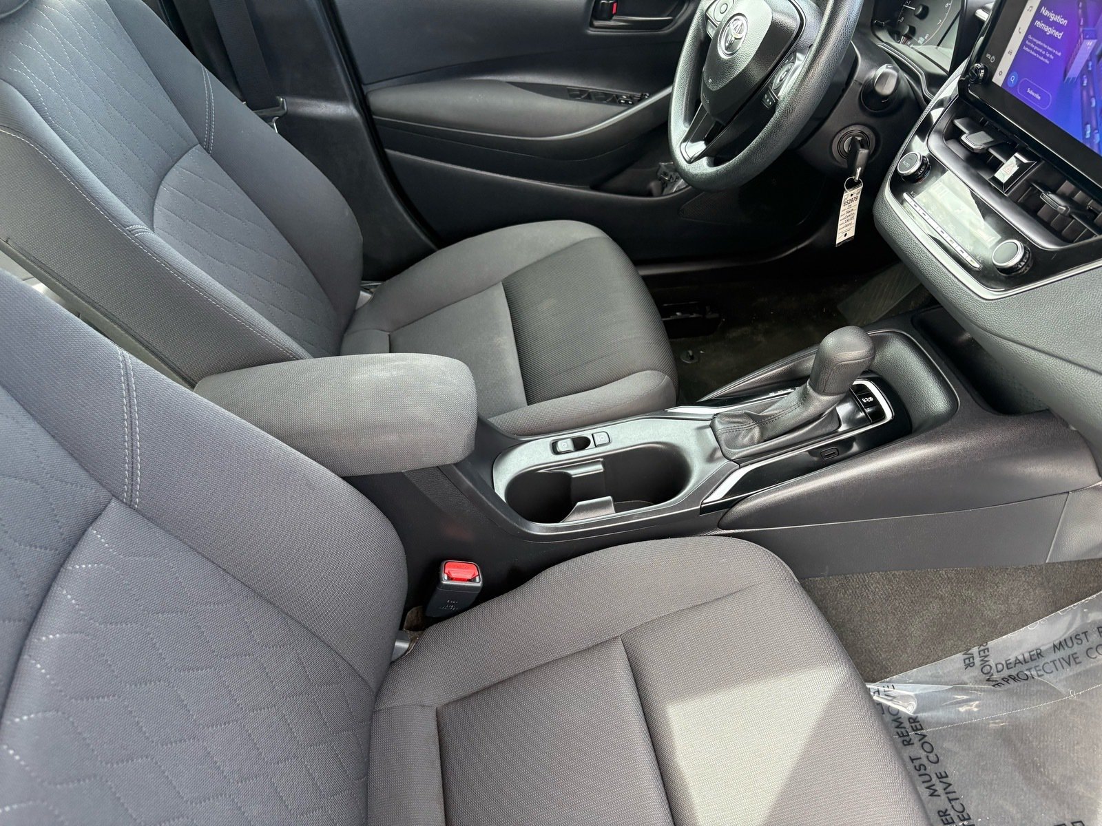 2025 Toyota Corolla LE — photo 15 thumbnail