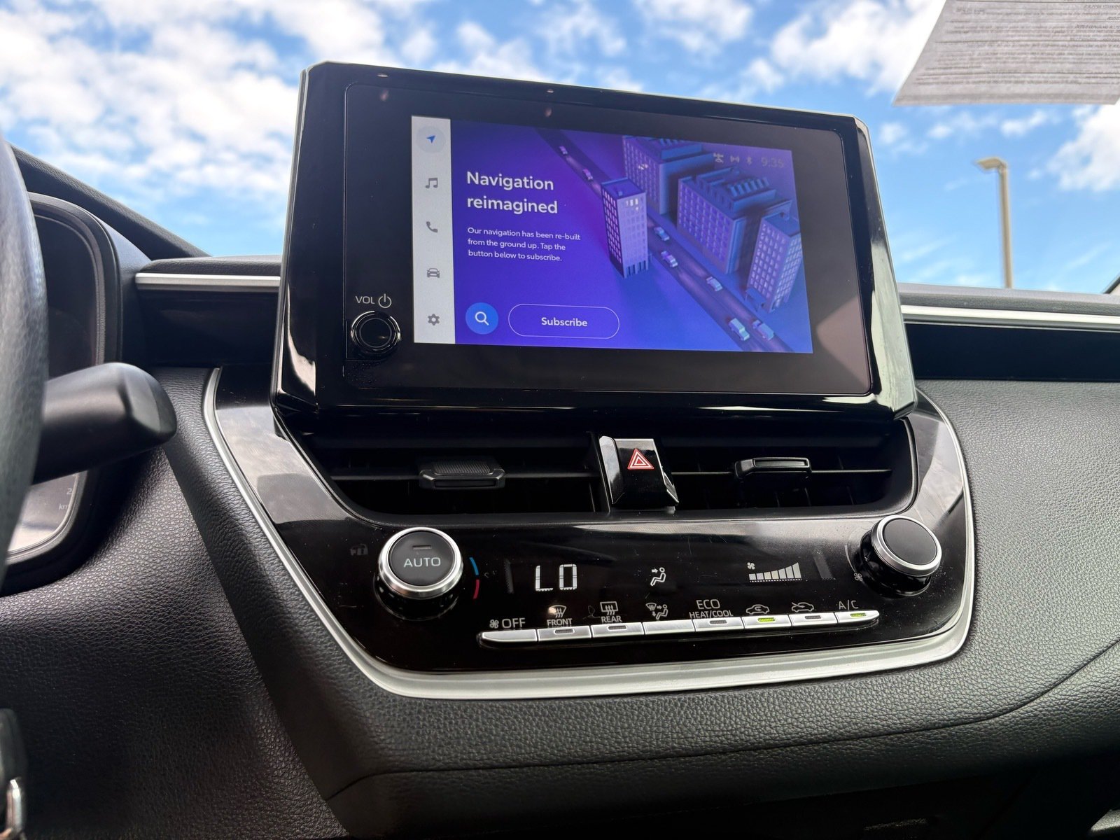 2025 Toyota Corolla LE — photo 23 thumbnail