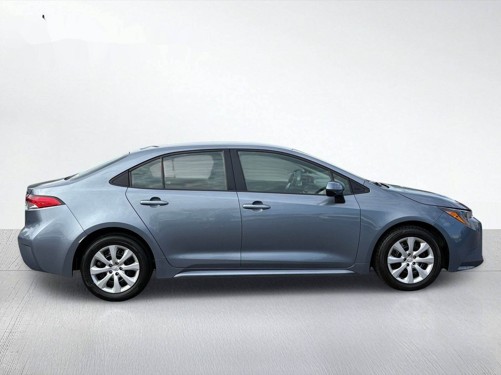 2025 Toyota Corolla LE — photo 7 thumbnail
