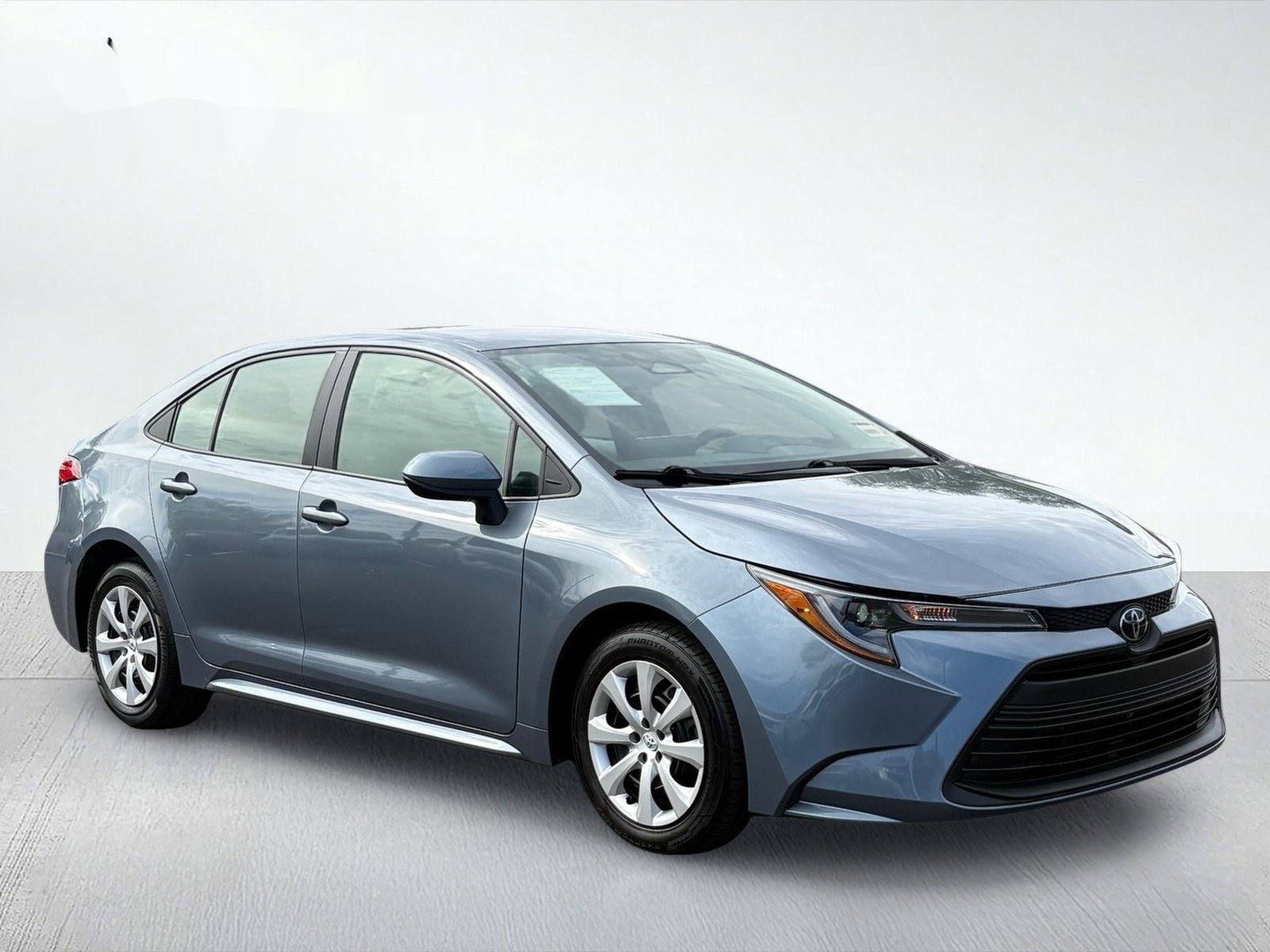 2025 Toyota Corolla LE — photo 8 thumbnail
