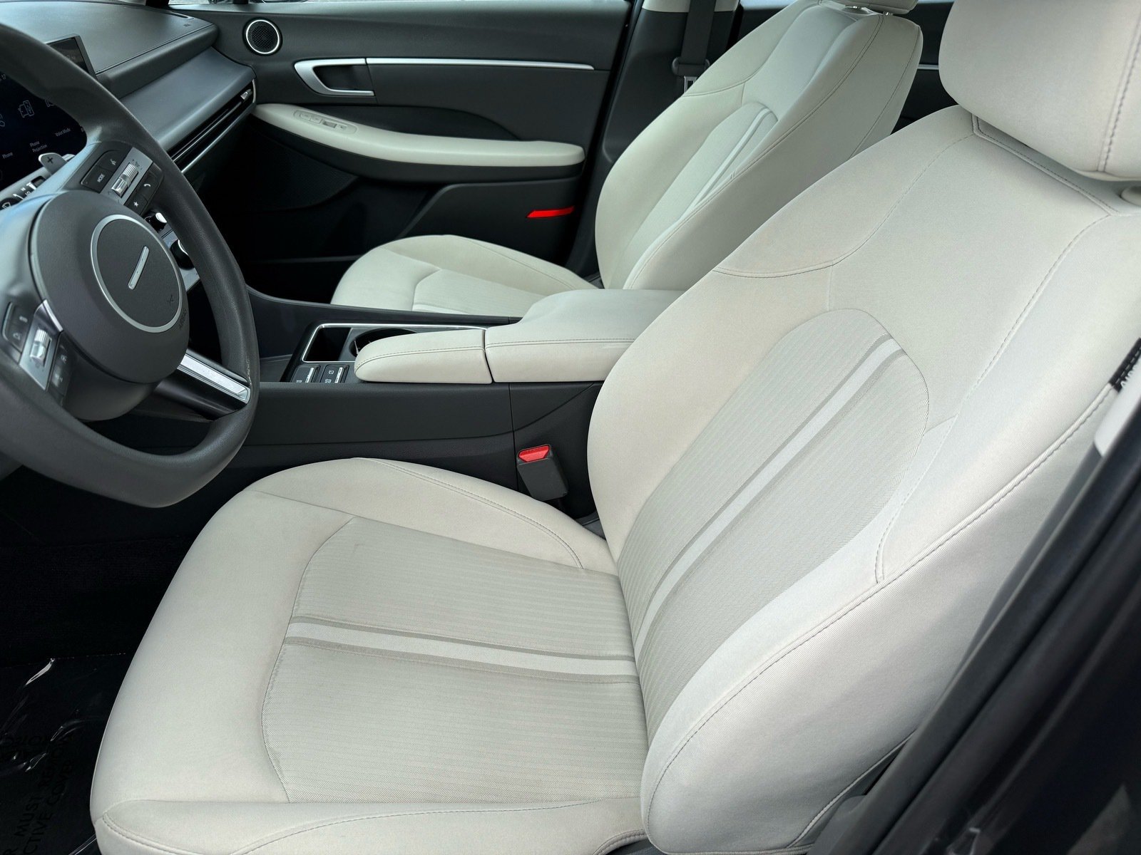 2025 Hyundai Sonata SEL — photo 12 thumbnail