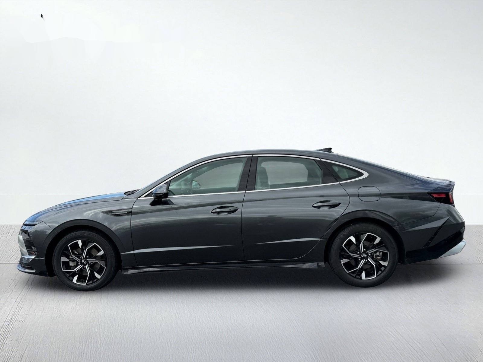 2025 Hyundai Sonata SEL — photo 3 thumbnail