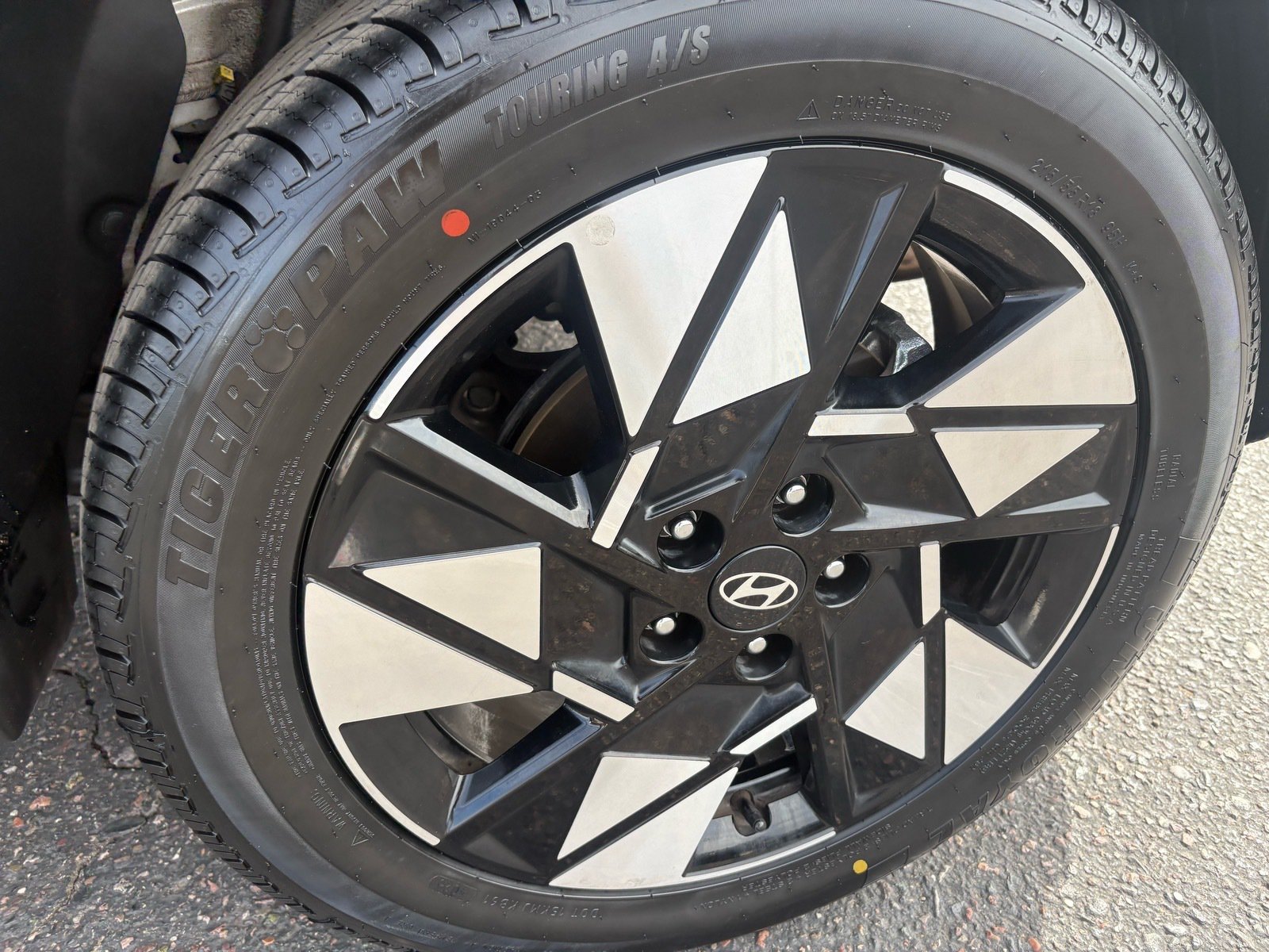 2025 Hyundai Kona SEL — photo 10 thumbnail