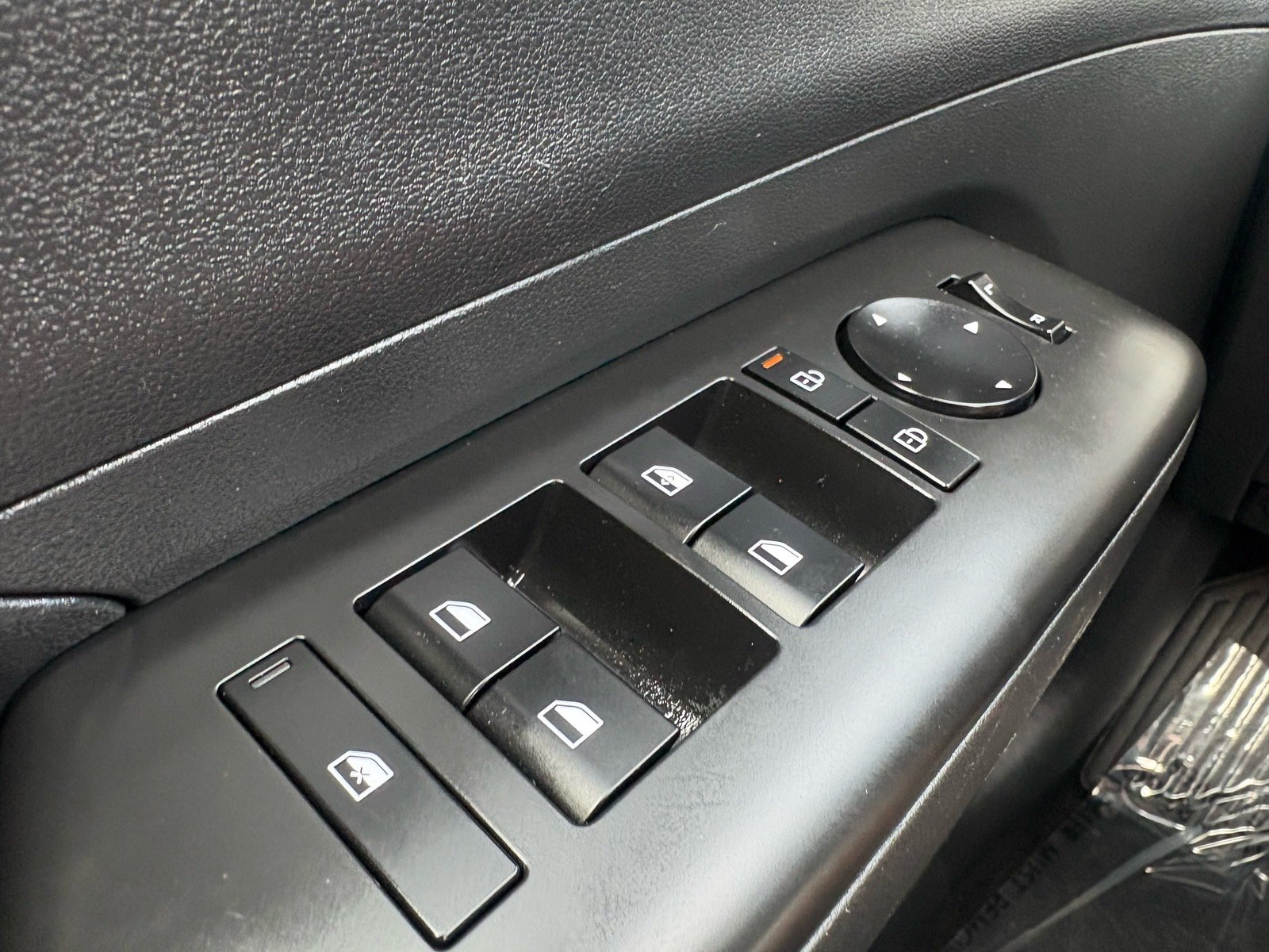 2025 Hyundai Kona SEL — photo 17 thumbnail