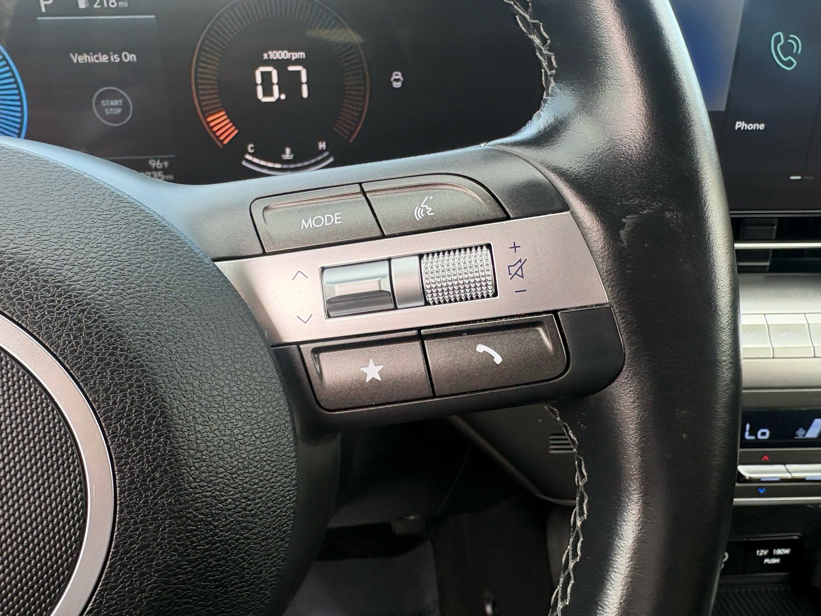 2025 Hyundai Kona SEL — photo 22 thumbnail