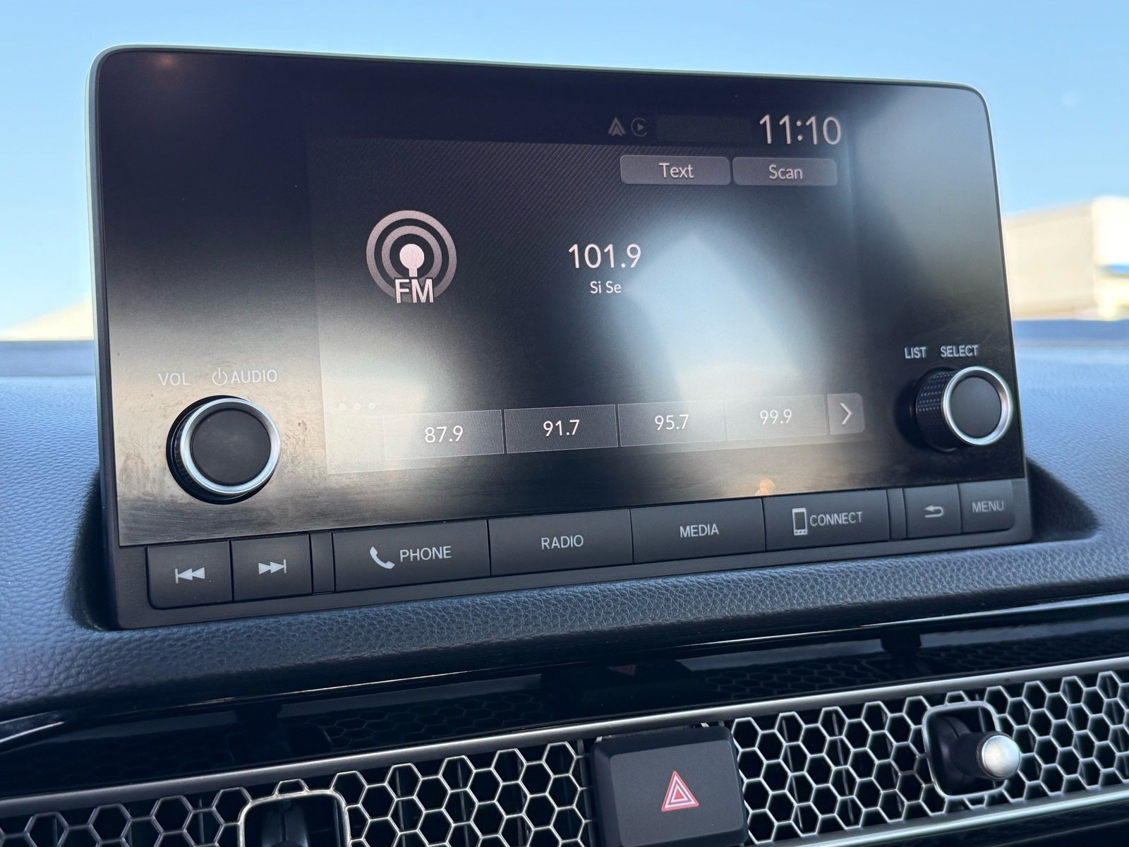 2025 Honda Civic Sport — photo 20 thumbnail