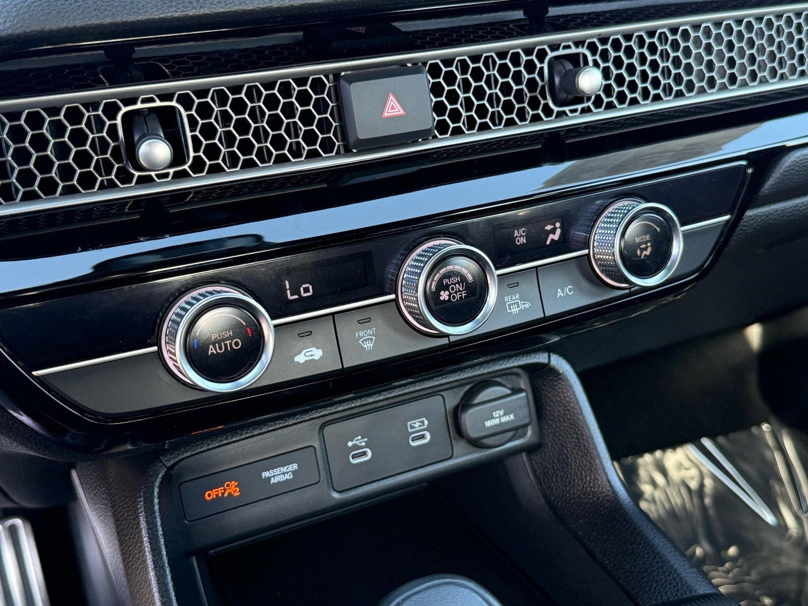 2025 Honda Civic Sport — photo 22 thumbnail