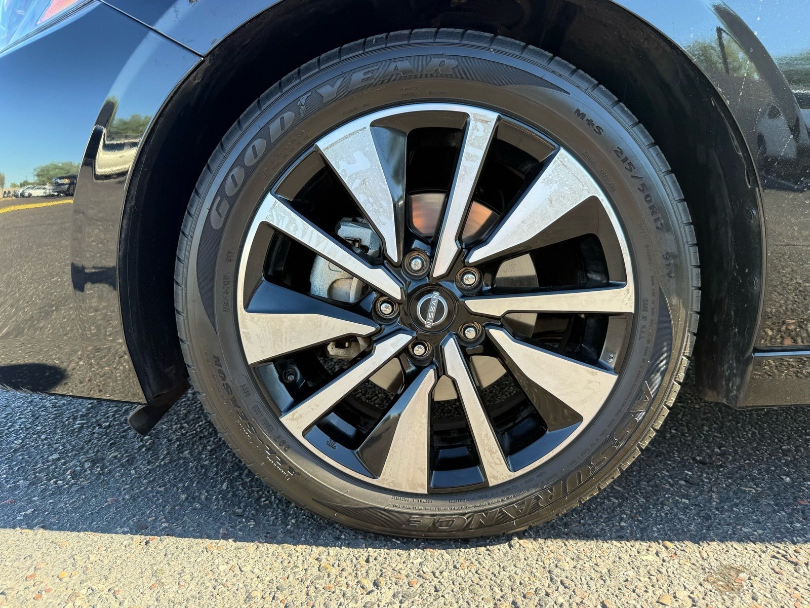 2025 Nissan Sentra SV — photo 10 thumbnail