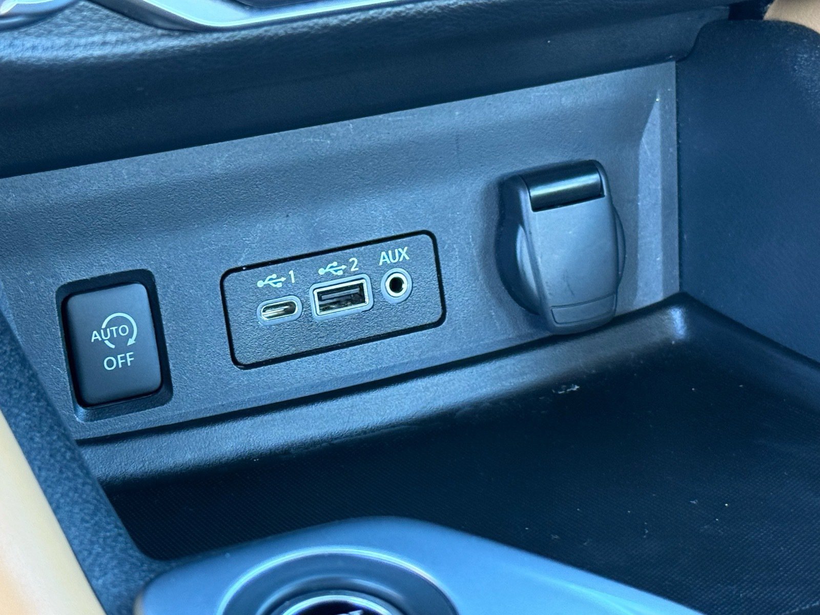 2025 Nissan Sentra SV — photo 23 thumbnail