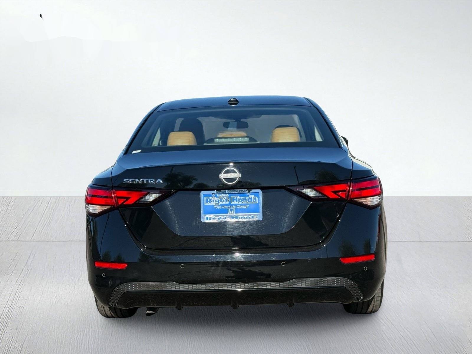 2025 Nissan Sentra SV — photo 6 thumbnail