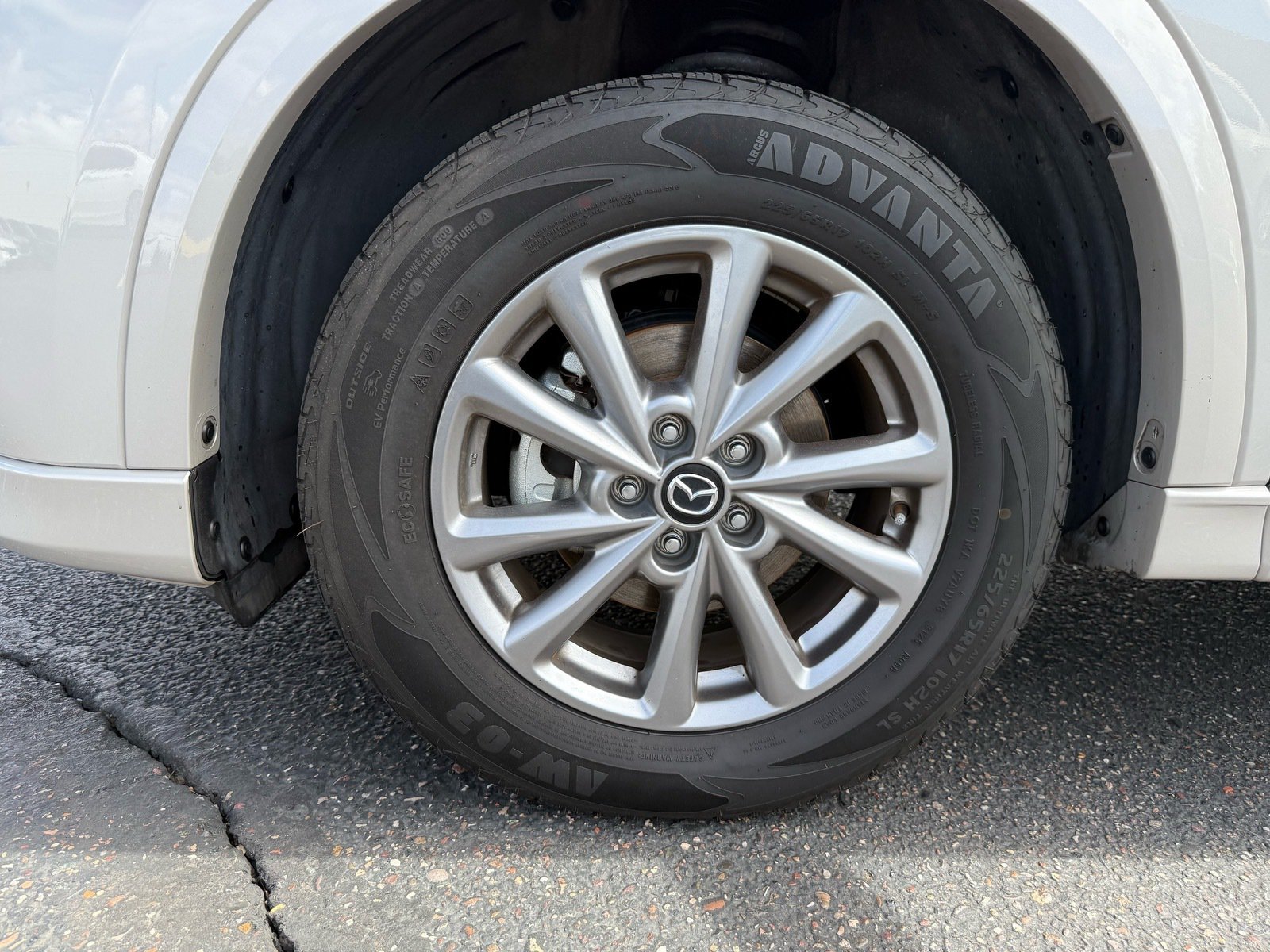 2025 Mazda CX-5 2.5 S Preferred Package — photo 10 thumbnail