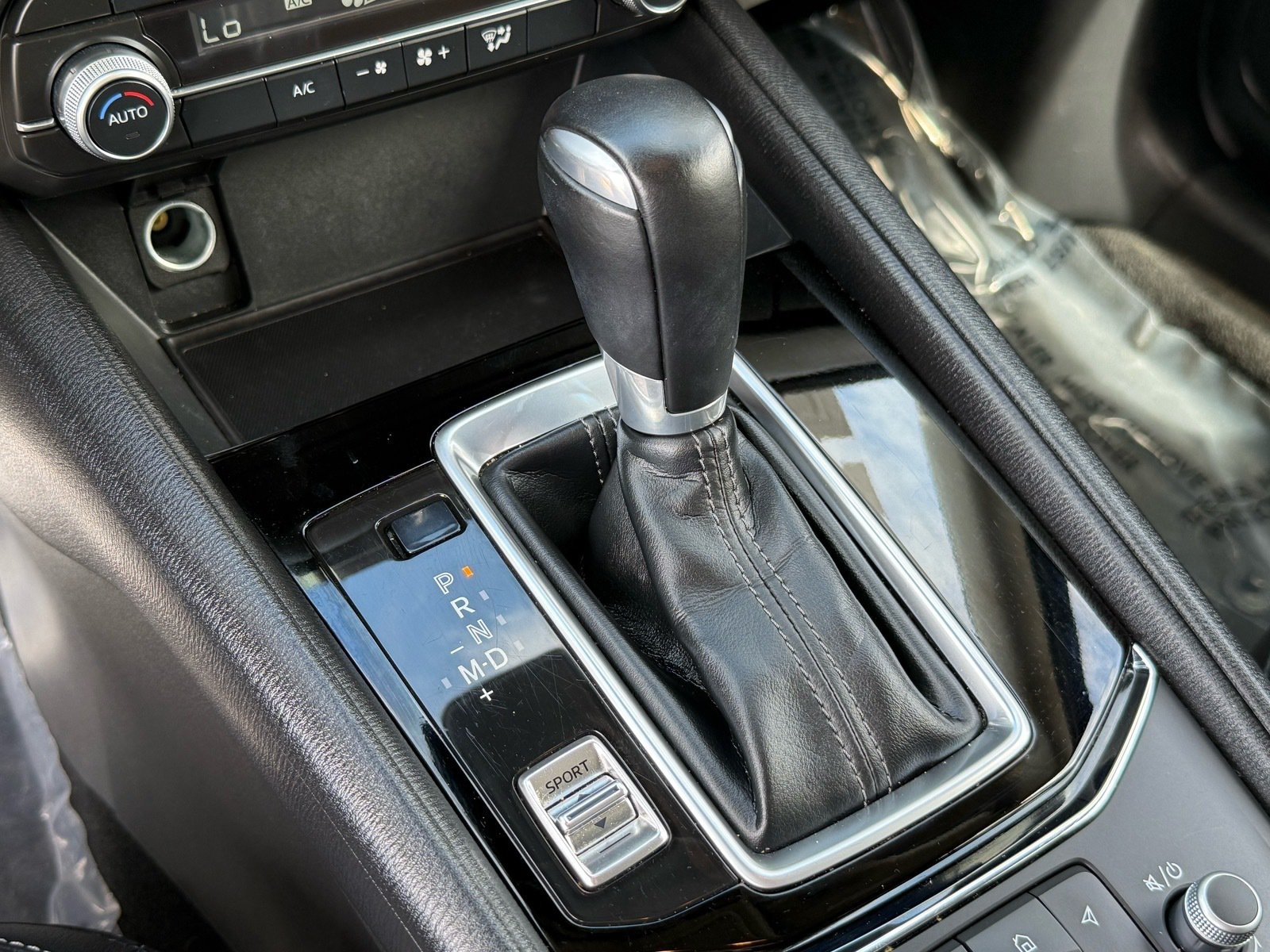 2025 Mazda CX-5 2.5 S Preferred Package — photo 24 thumbnail