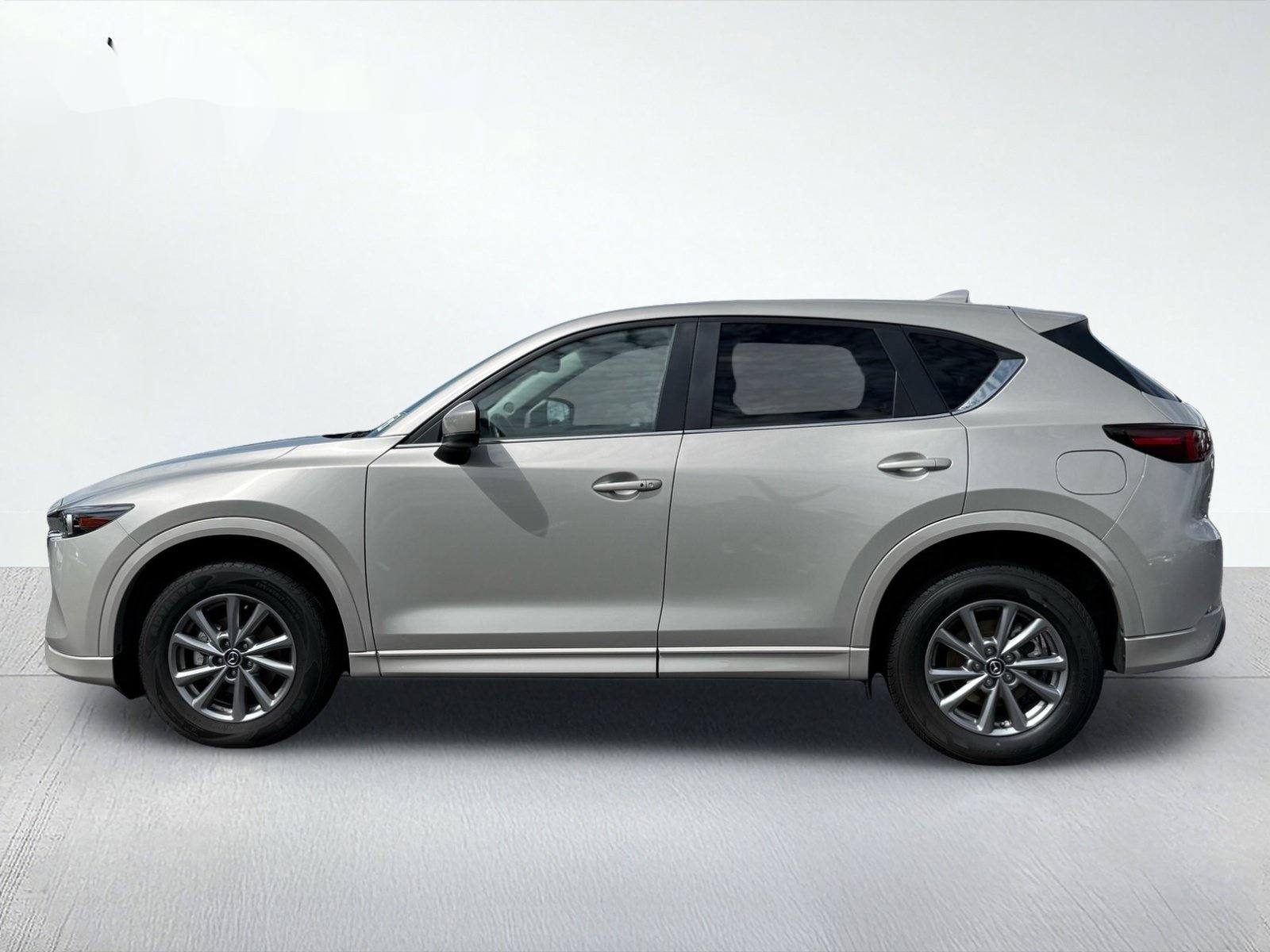 2025 Mazda CX-5 2.5 S Preferred Package — photo 3 thumbnail