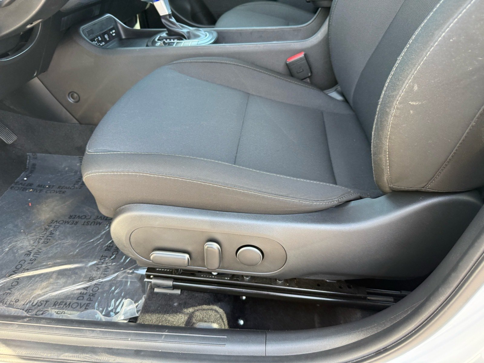2025 Hyundai Kona SEL — photo 13 thumbnail