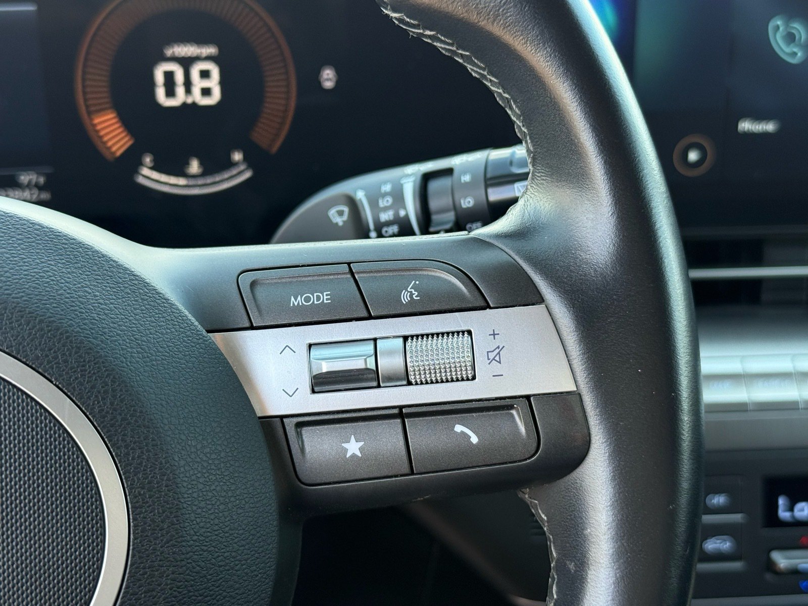 2025 Hyundai Kona SEL — photo 18 thumbnail