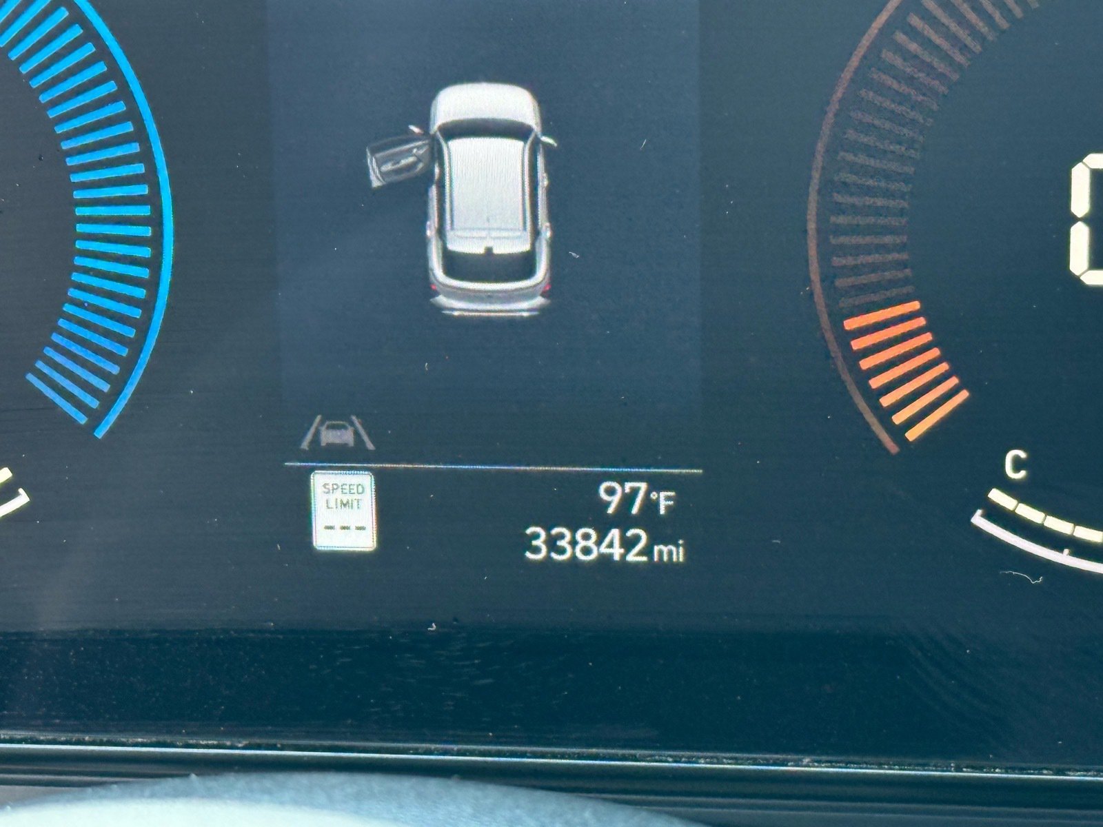 2025 Hyundai Kona SEL — photo 20 thumbnail