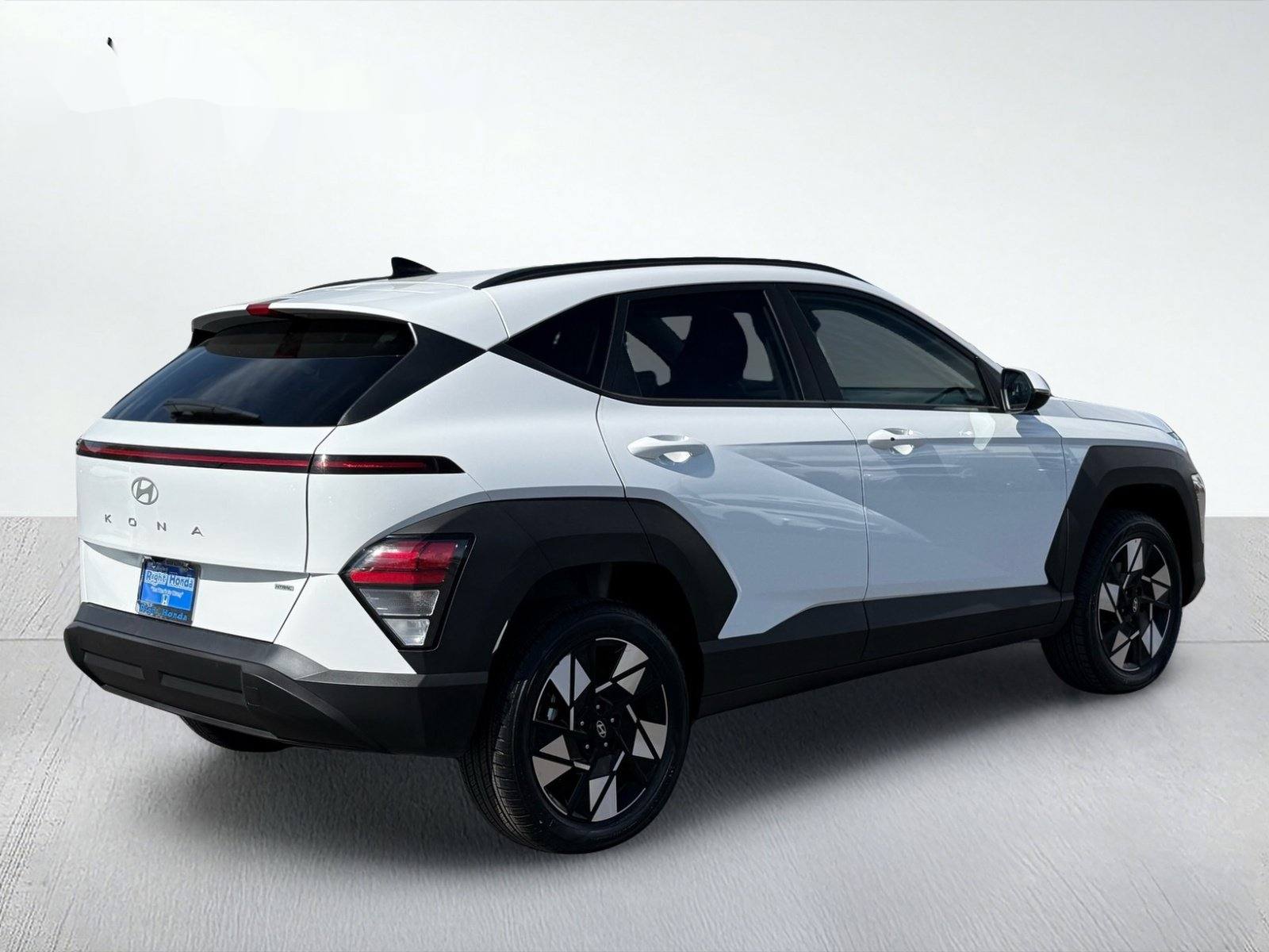 2025 Hyundai Kona SEL — photo 7 thumbnail