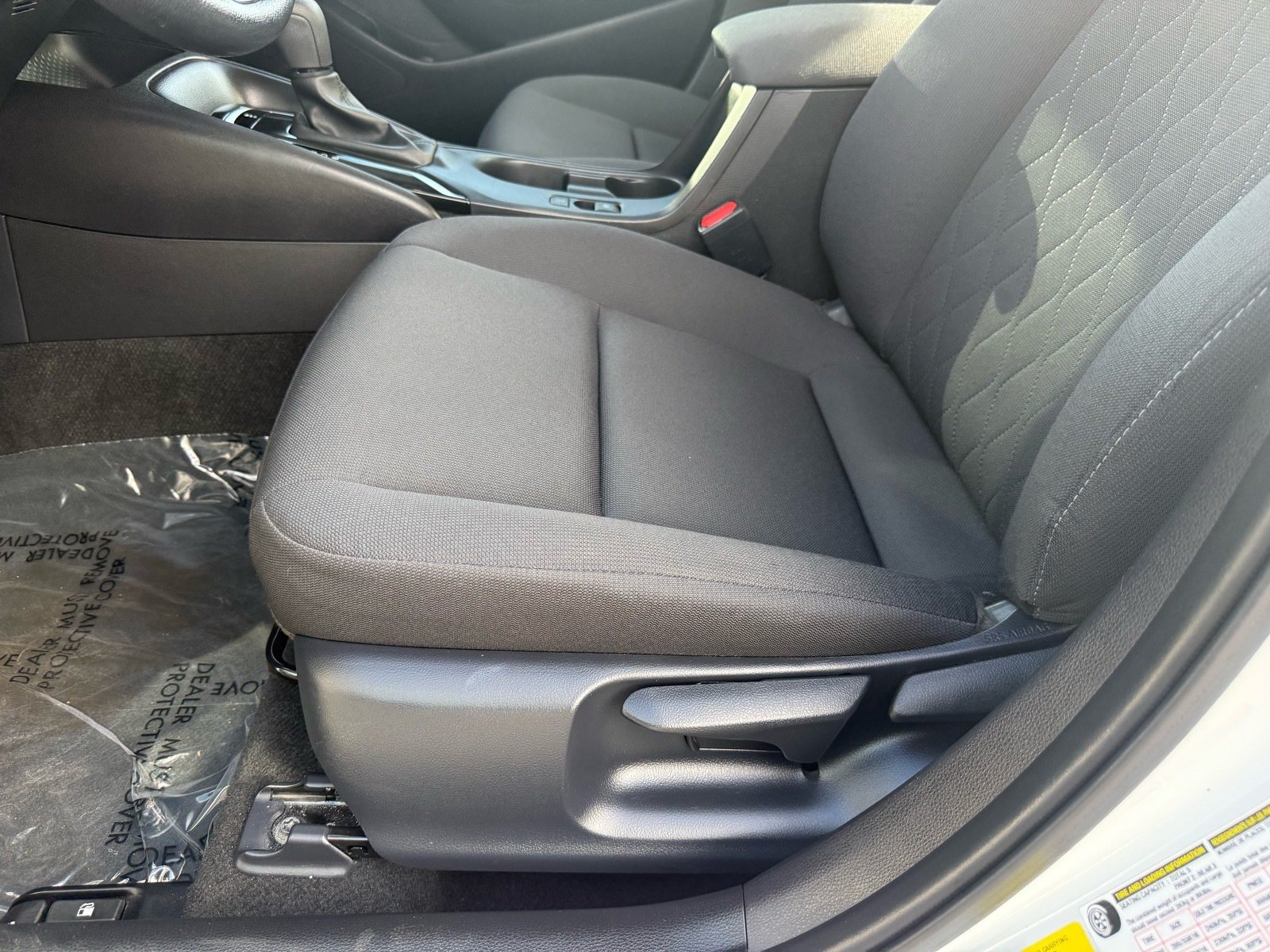 2025 Toyota Corolla LE — photo 13 thumbnail