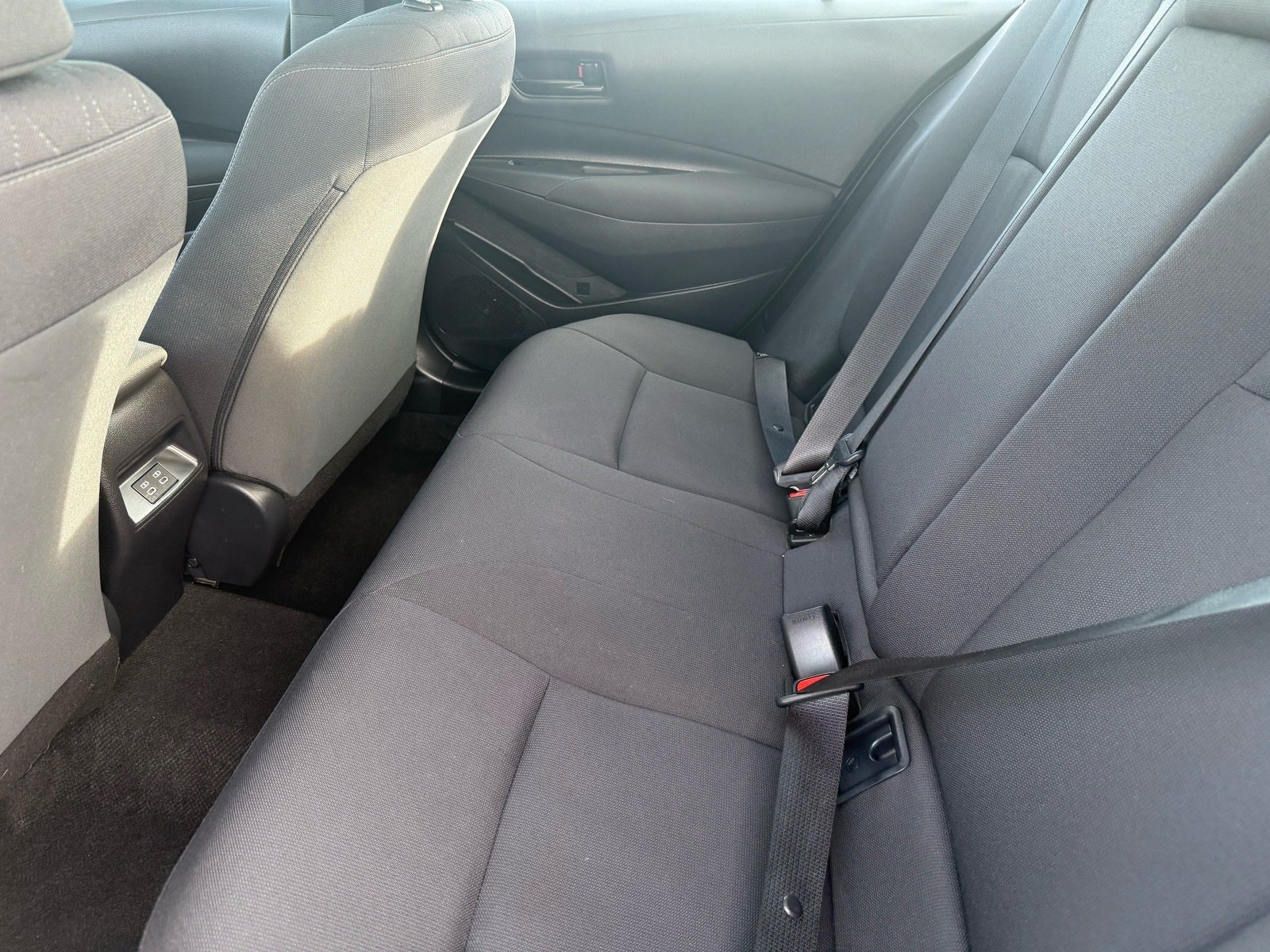 2025 Toyota Corolla LE — photo 25 thumbnail