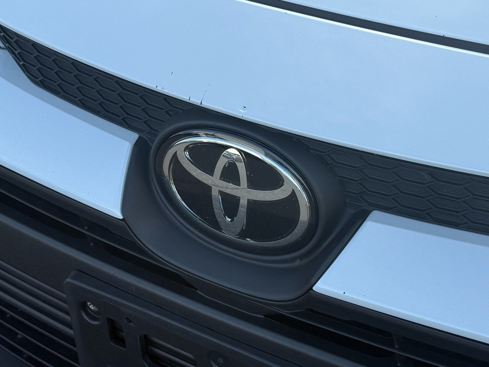 2025 Toyota Corolla LE — photo 31 thumbnail