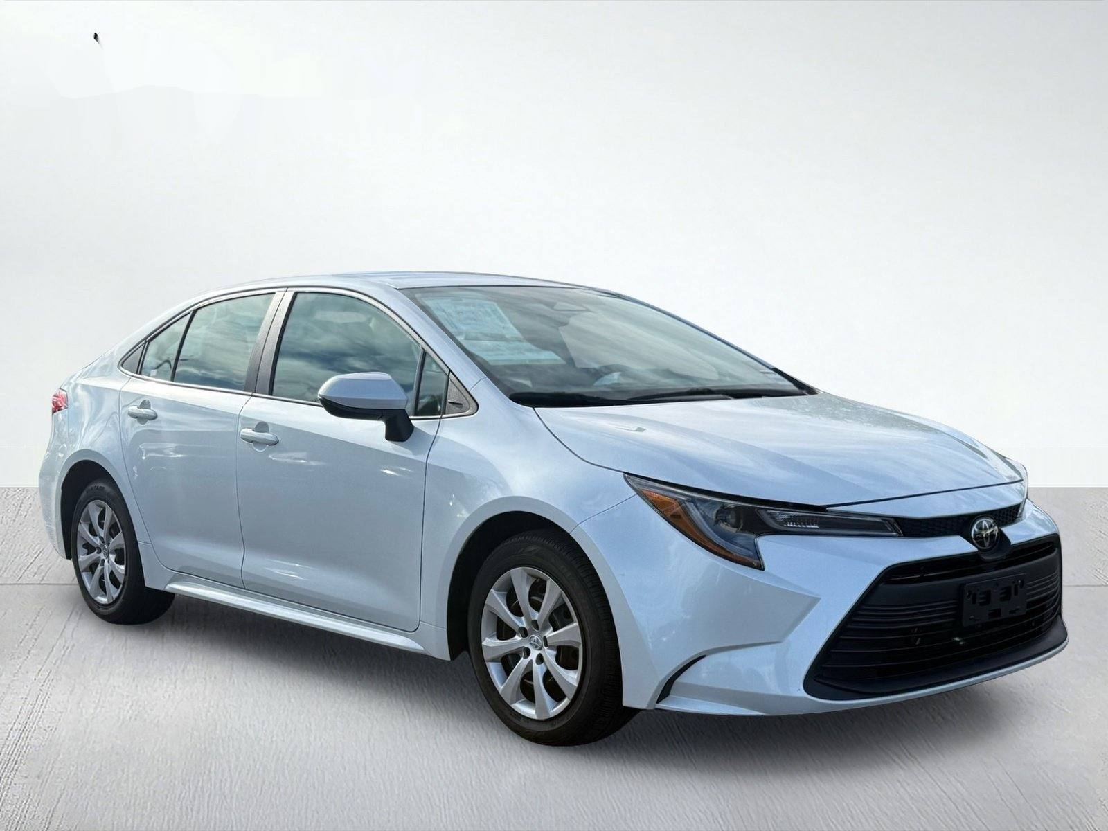 2025 Toyota Corolla LE — photo 9 thumbnail