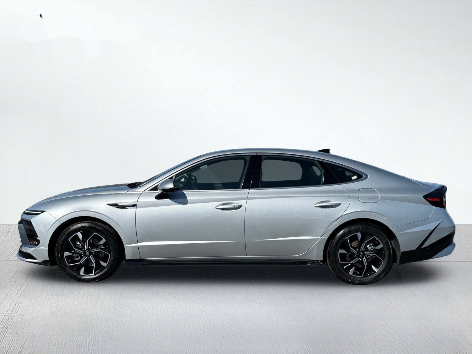 2025 Hyundai Sonata SEL — photo 3 thumbnail