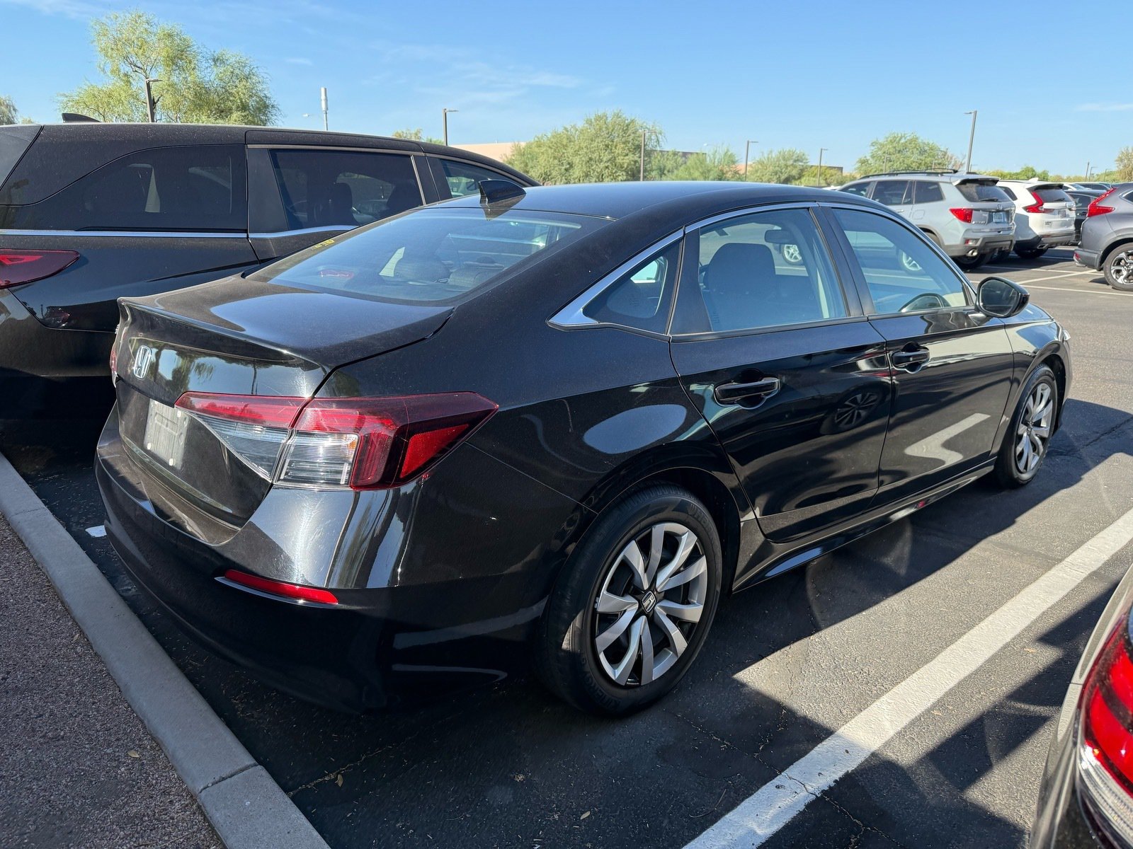 2025 Honda Civic LX — photo 4 thumbnail
