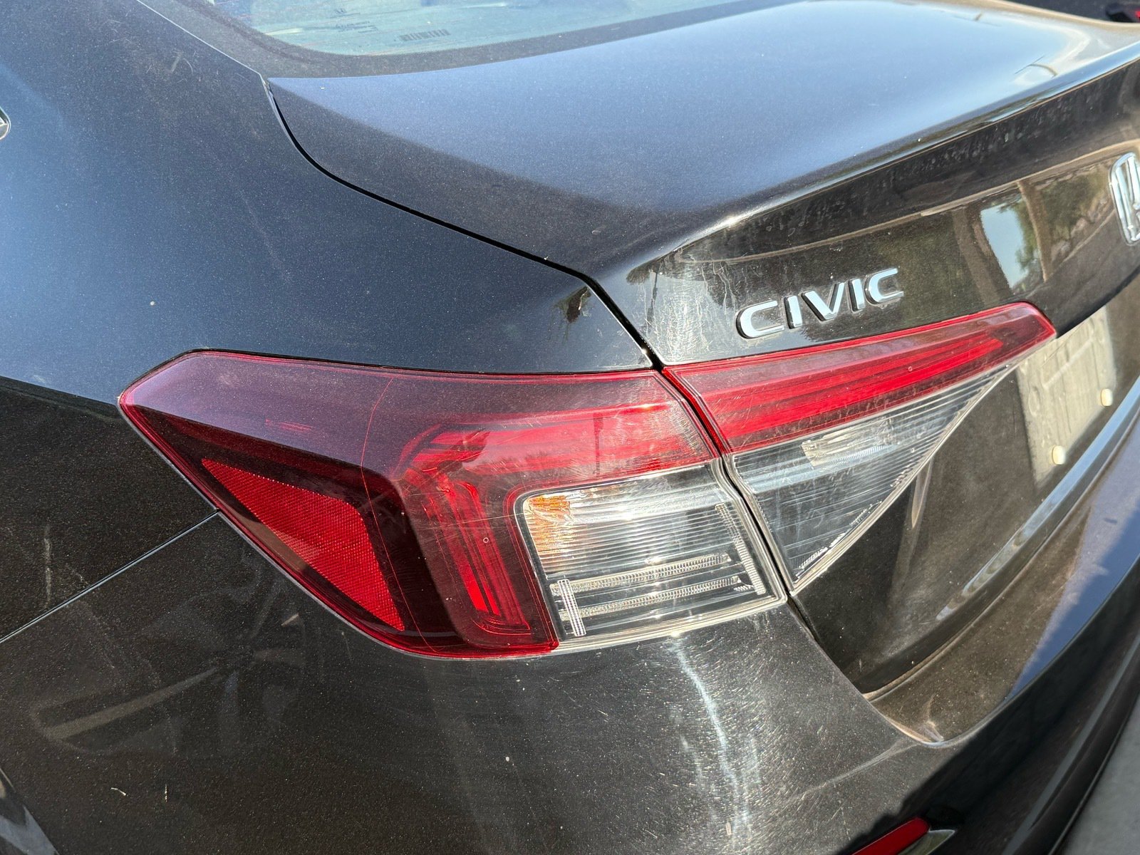 2025 Honda Civic LX — photo 8 thumbnail